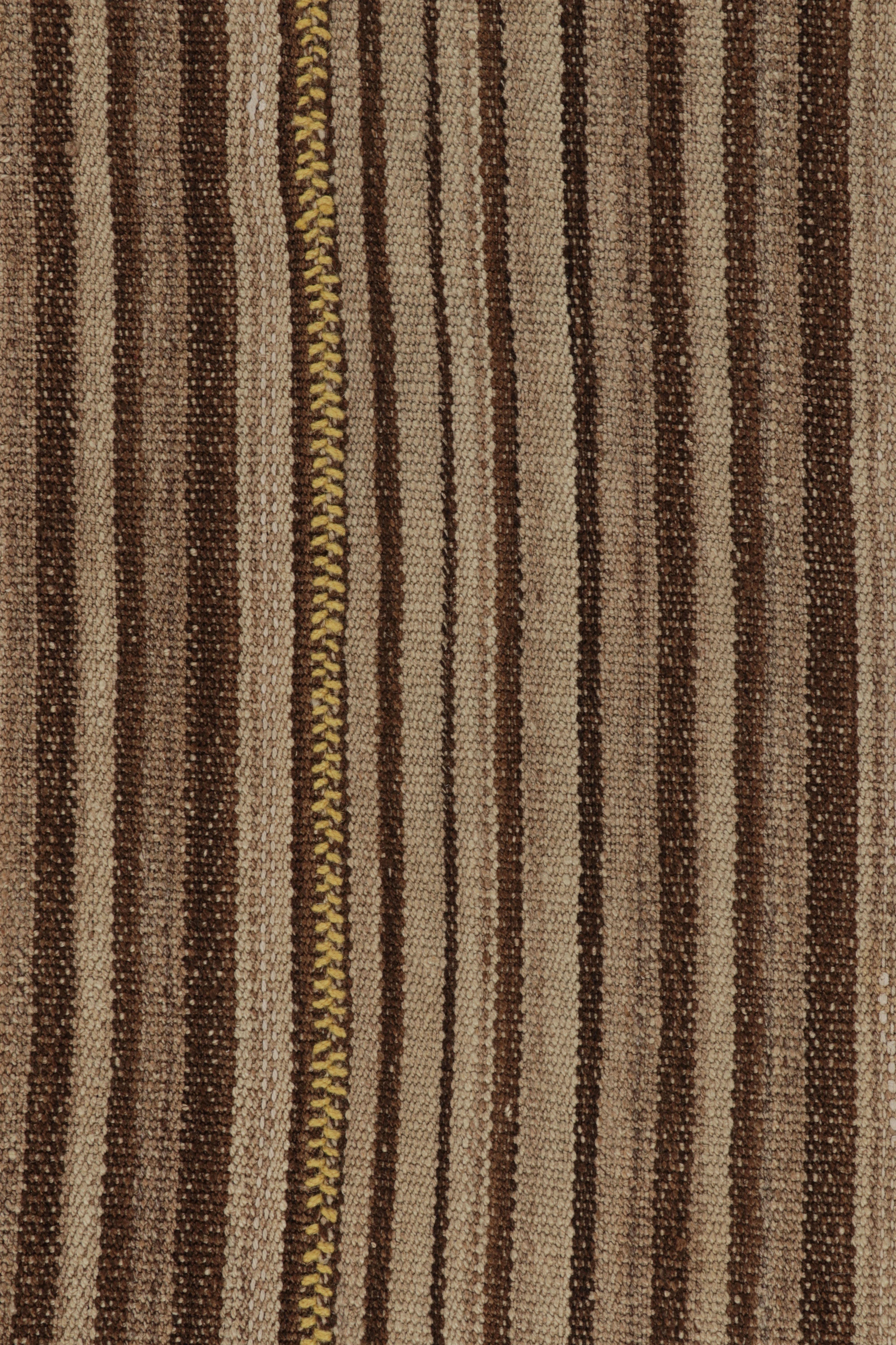 Vintage Bidjar Persischer Kilim, Stammes-Teppich in braunen Streifen im Zustand „Gut“ im Angebot in Long Island City, NY