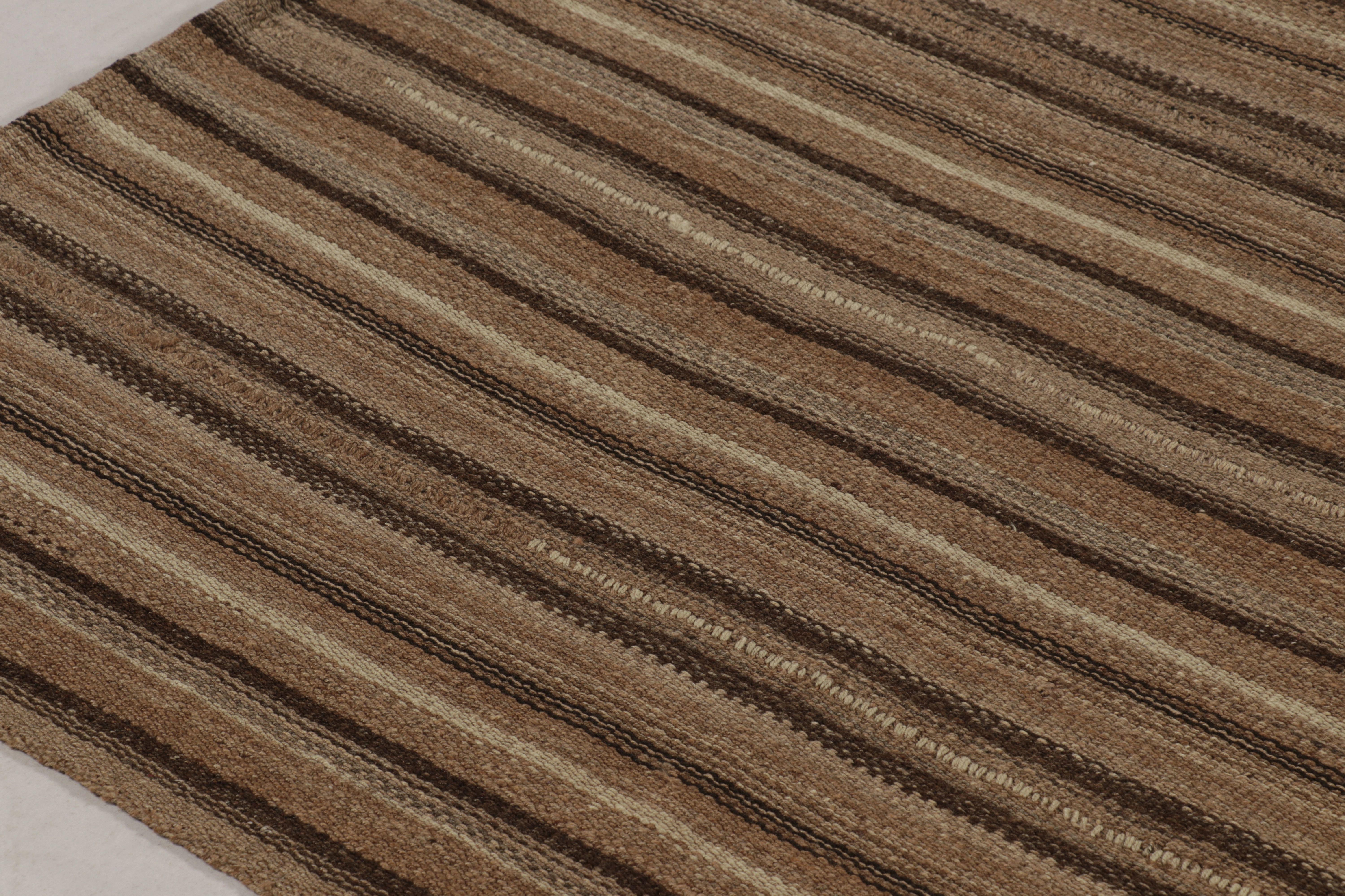 Vintage Bidjar Persian Kilim, tappeto tribale a strisce marroni In condizioni buone in vendita a Long Island City, NY