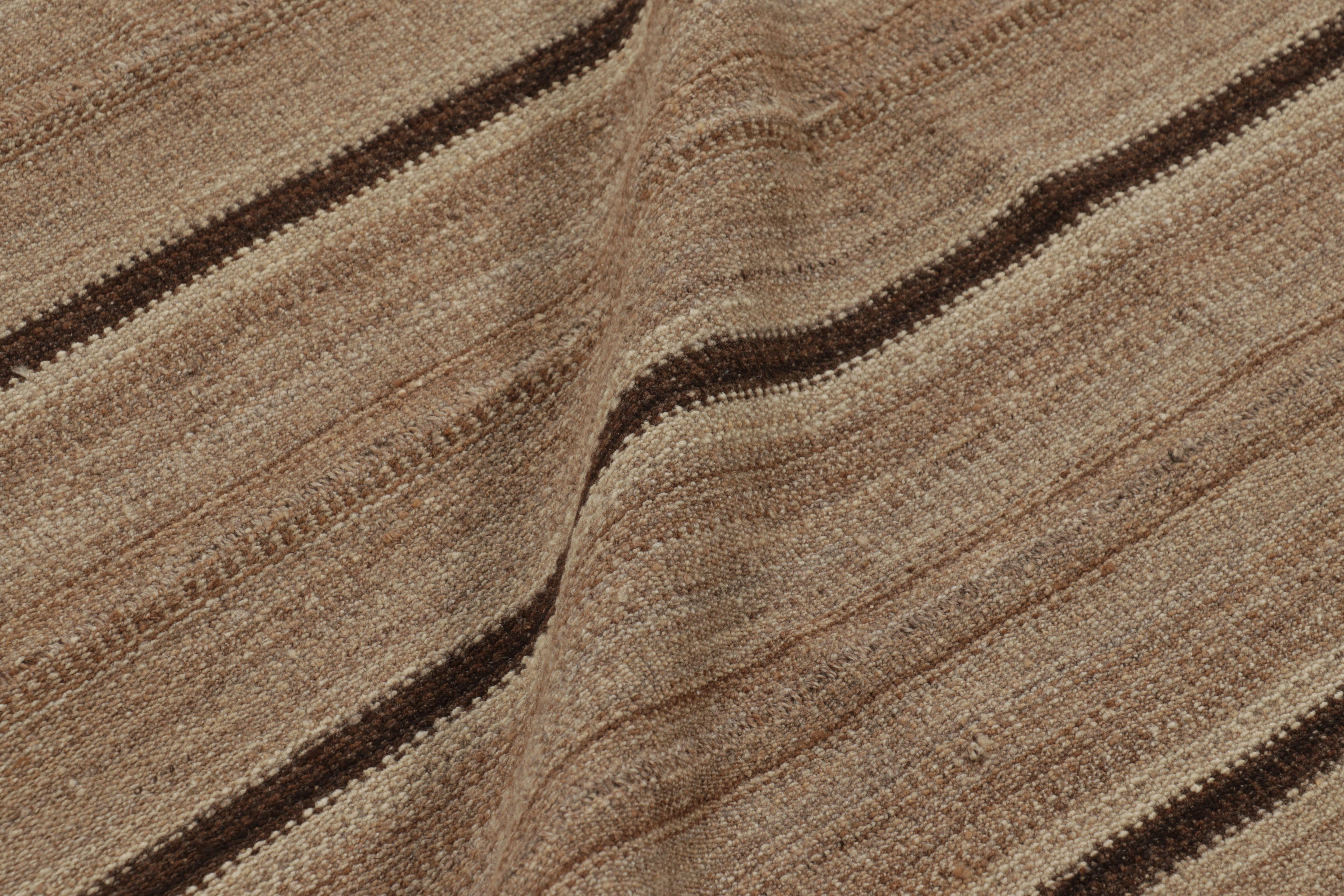 Laine Vintage Byjar Persian Kilim, tapis tribal à rayures brunes en vente