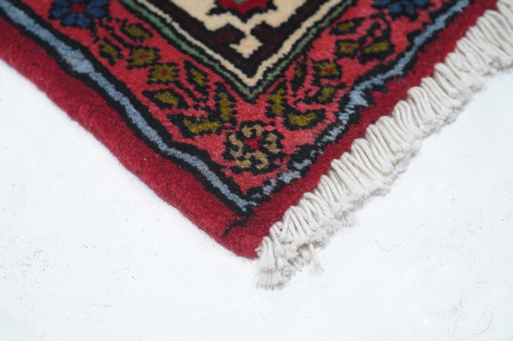 Vintage Bidjar Rug 3'7'' x 5'1'' In Good Condition For Sale In New York, NY
