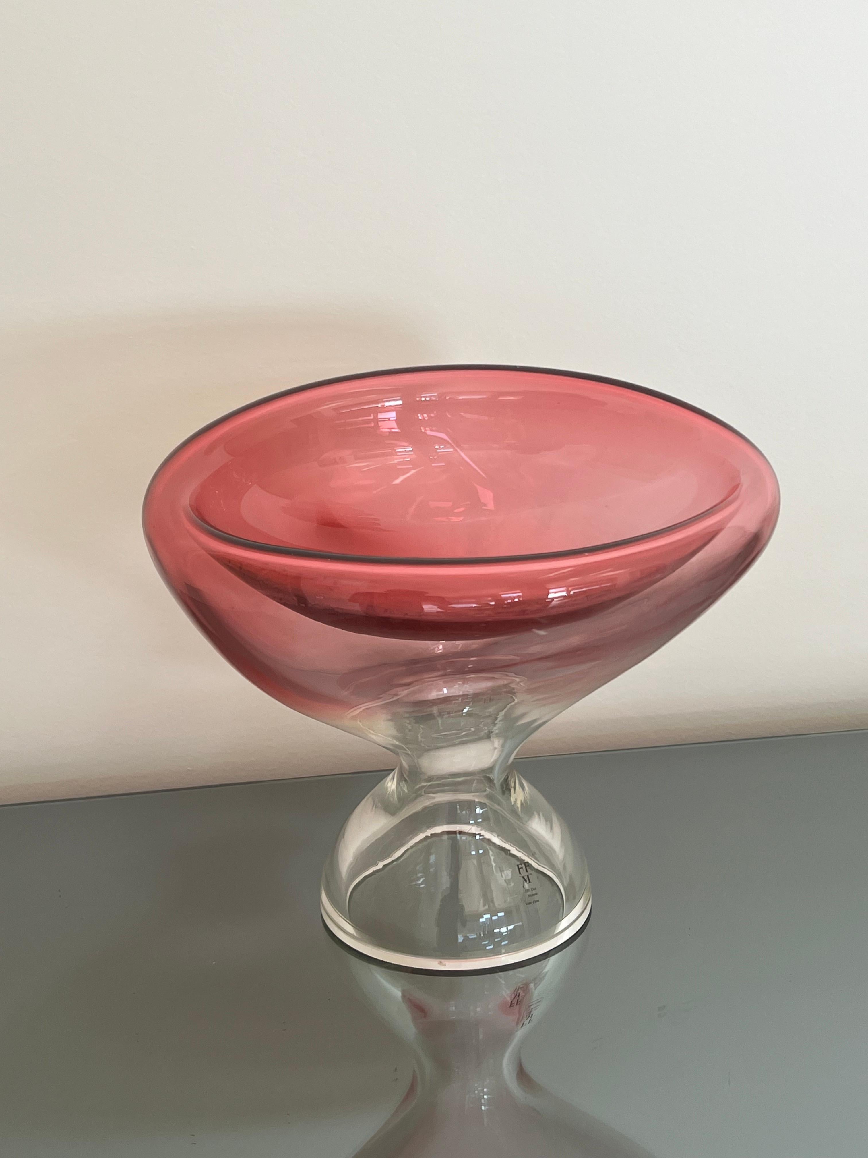 Mid-Century Modern Sculptural and Fluid Murano Sculpture - Centerpiece - Vase - Tray By Effedue For Sale