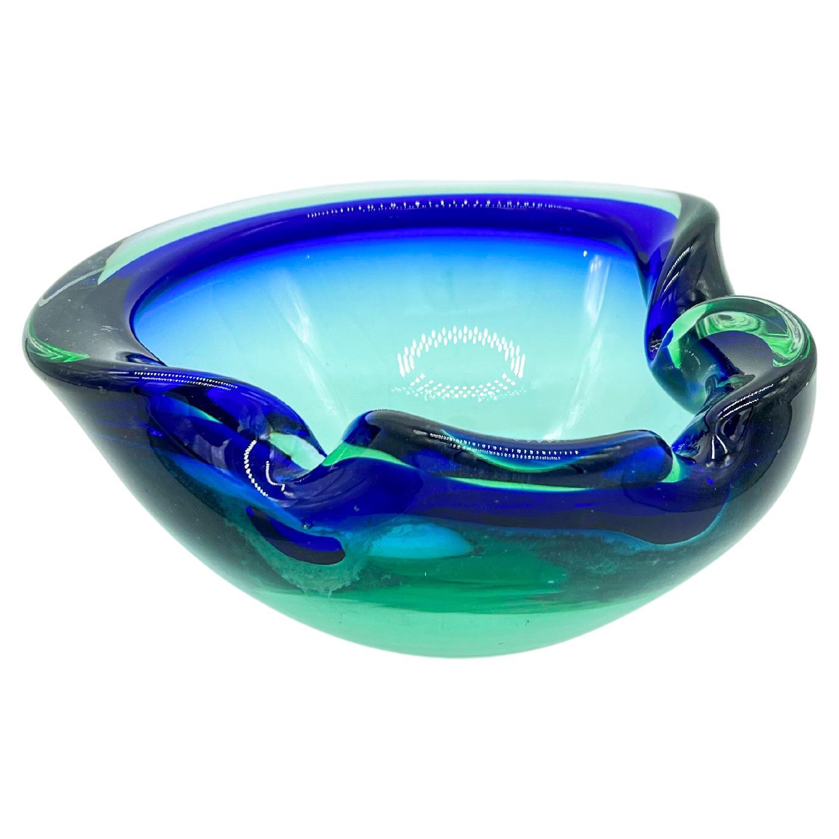 Vintage Big and Heavy Murano Bowl in Deep Blue and Mint Green "Sommerso" Glass For Sale