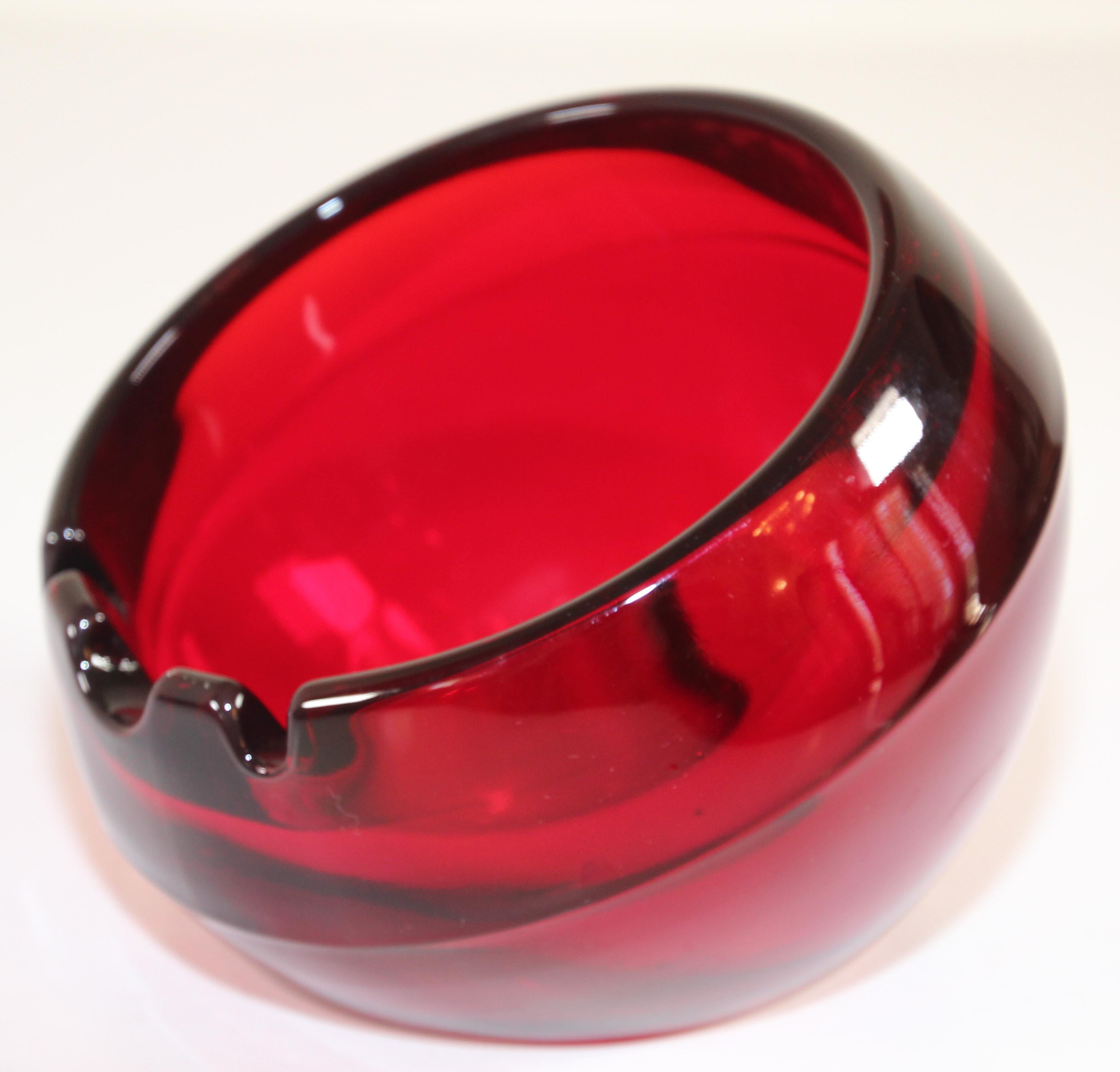 Vintage Big Ashtray Orb in Ruby by Viking Art Glass 2
