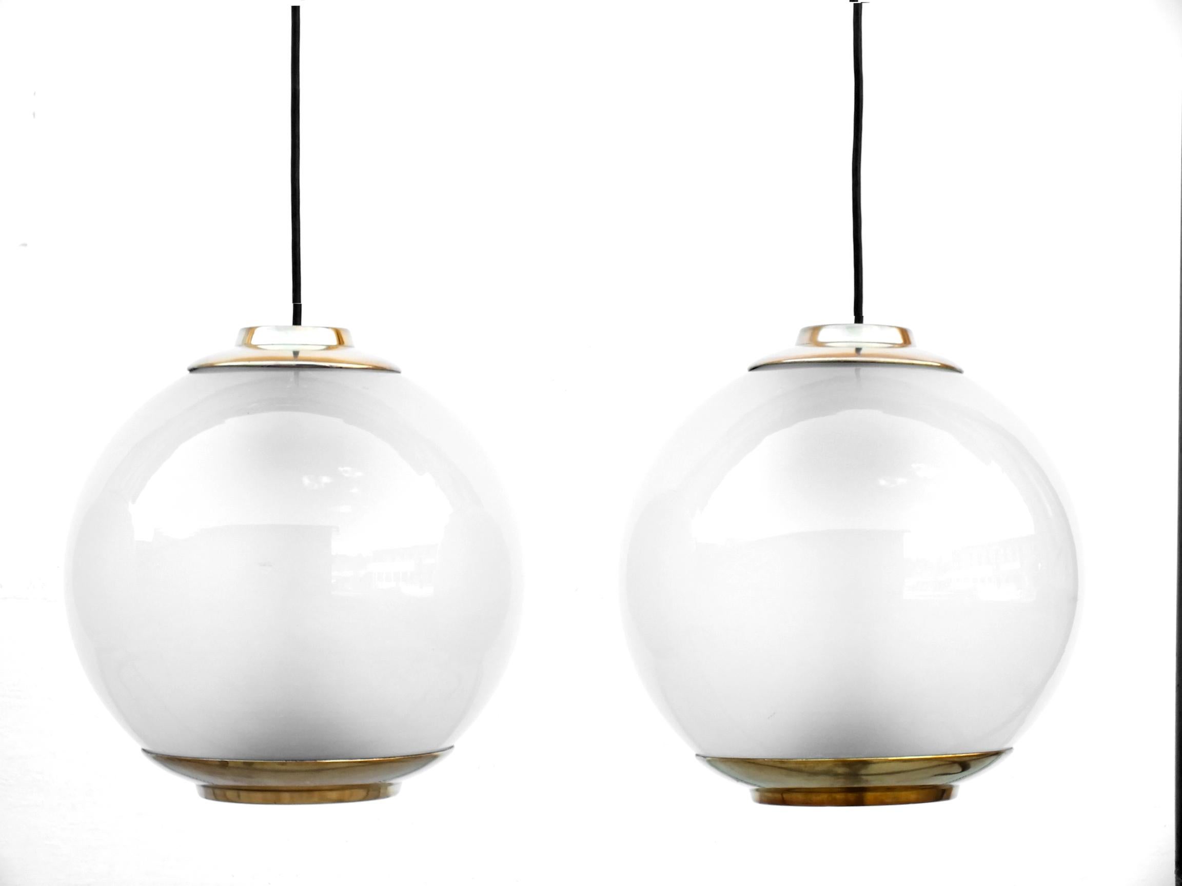Lampes vintage Big Ball ceilin Ls2 Luigi Caccia Dominioni Design par Azucena, 1954 en vente 1