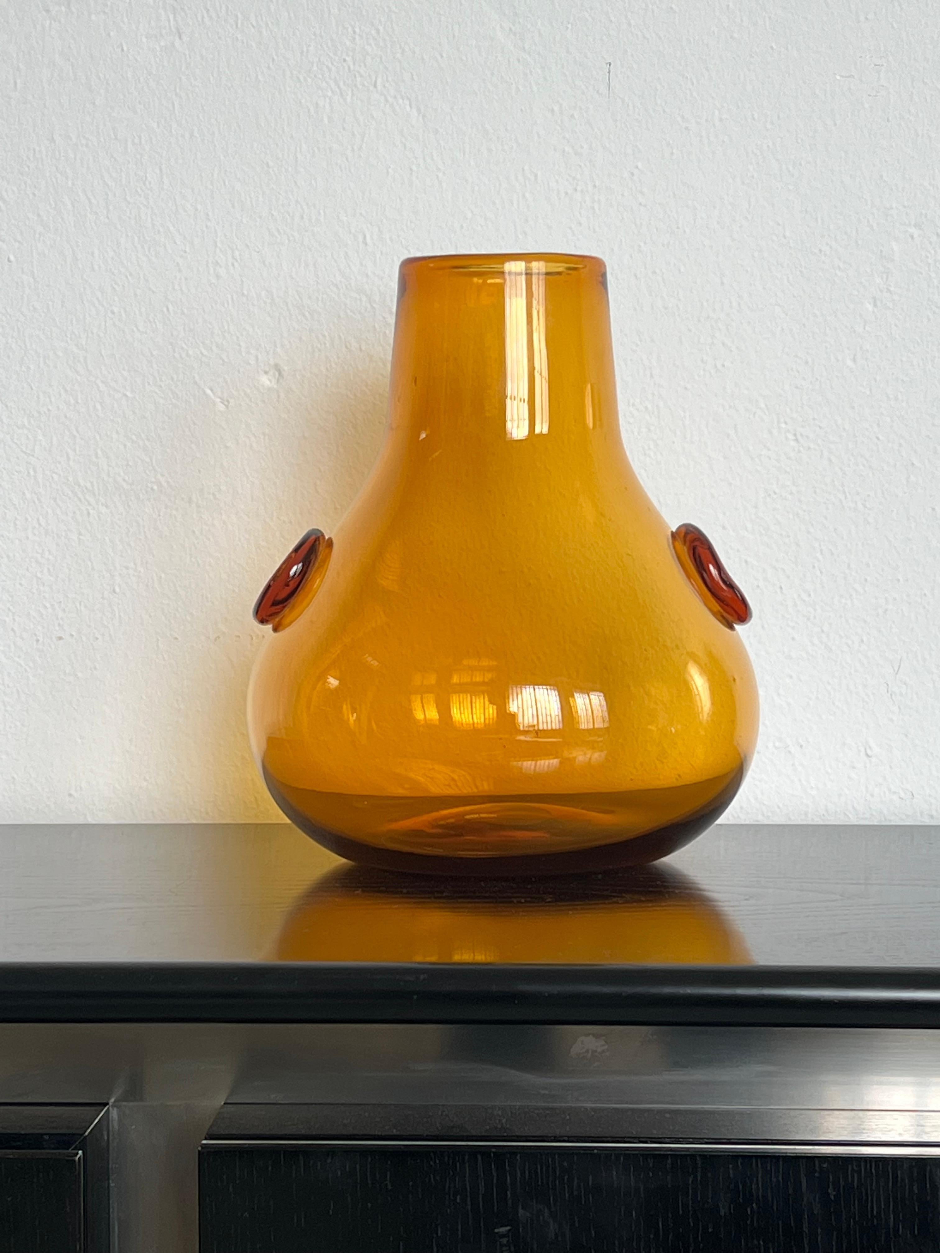 Vintage Big decorative, Tall and Heavy Murano Vase in amber Orange Glass For Sale 11