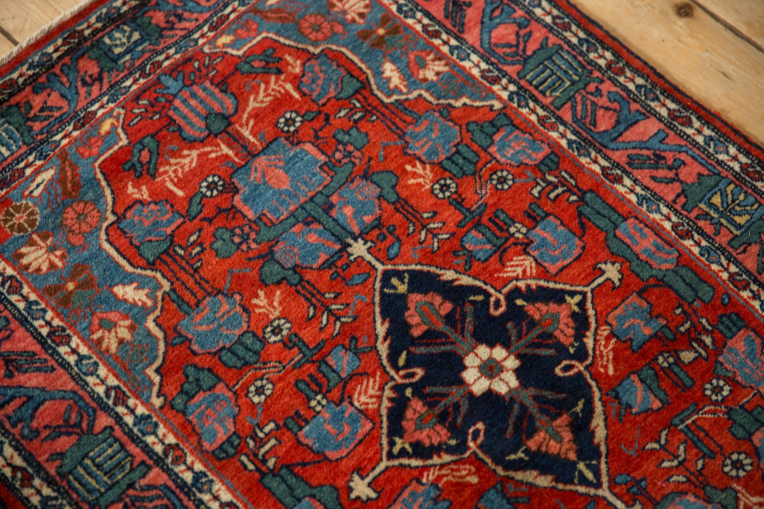Vintage Bijar Teppich im Angebot 2