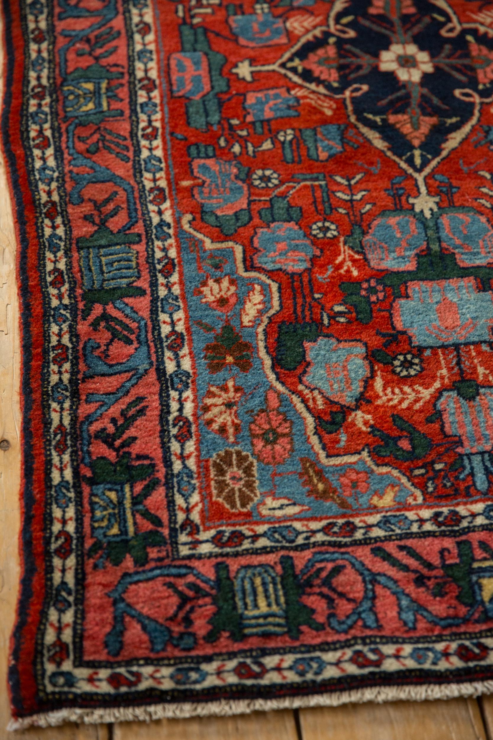 Vintage Bijar Teppich (Mitte des 20. Jahrhunderts) im Angebot