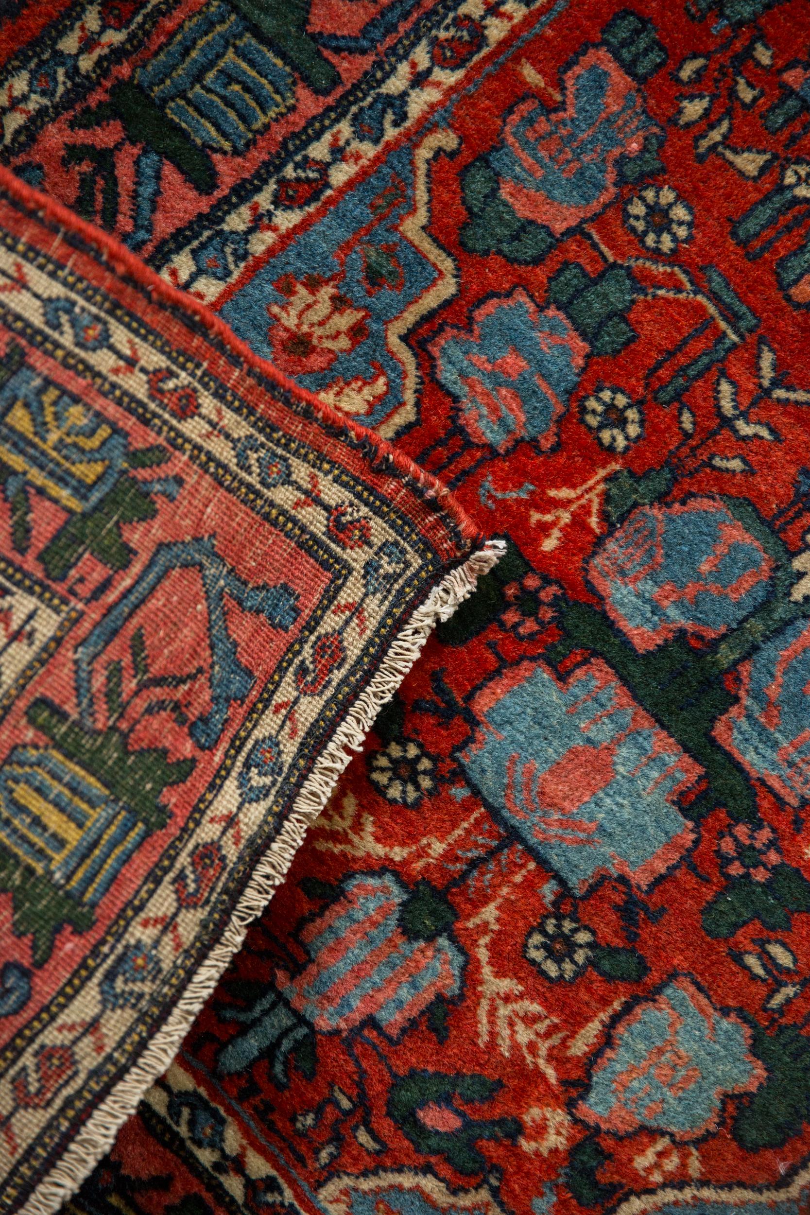 Vintage Bijar Teppich im Angebot 1