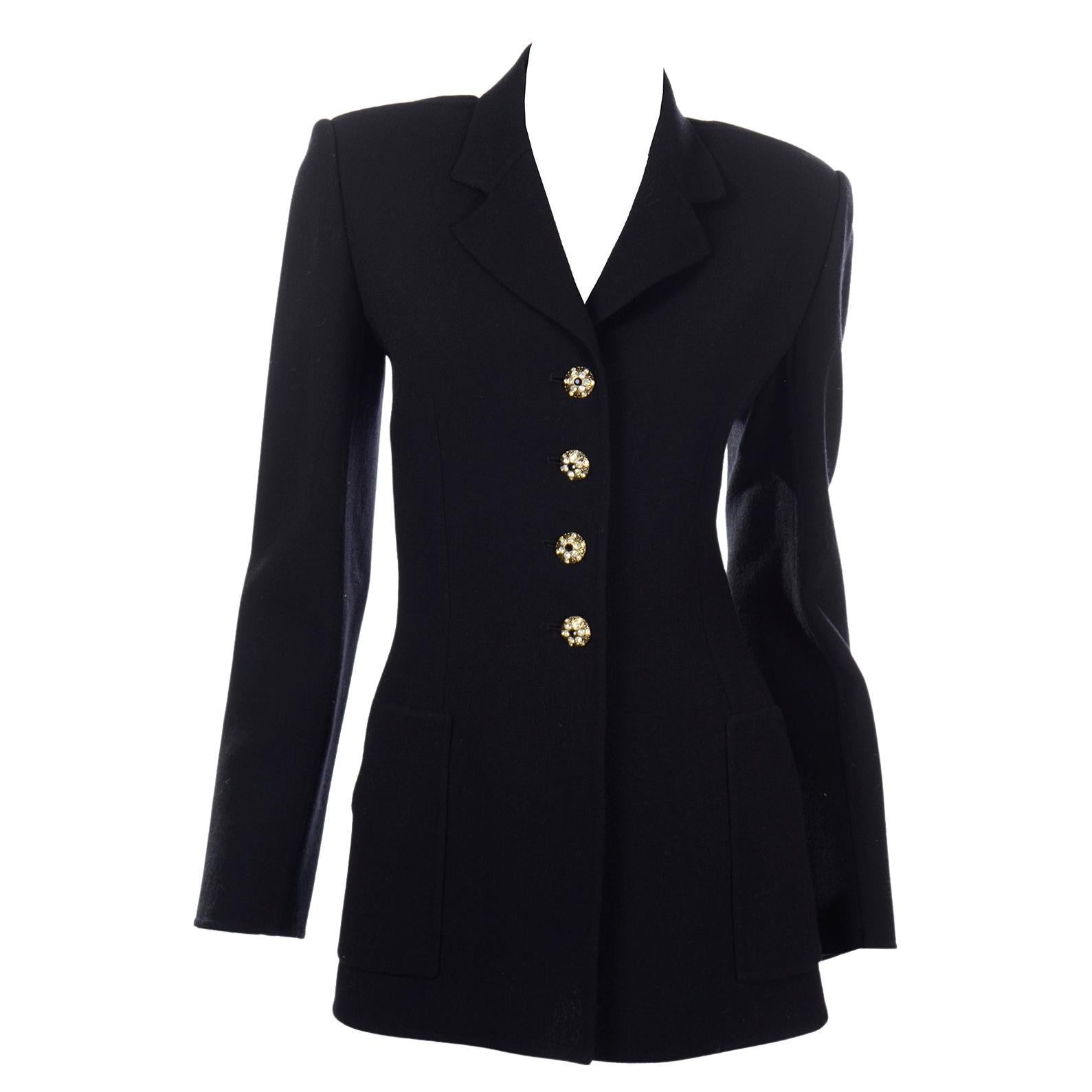 Bill Blass - Tailleur veste et jupe en maille noire vintage avec boutons en strass en vente 5