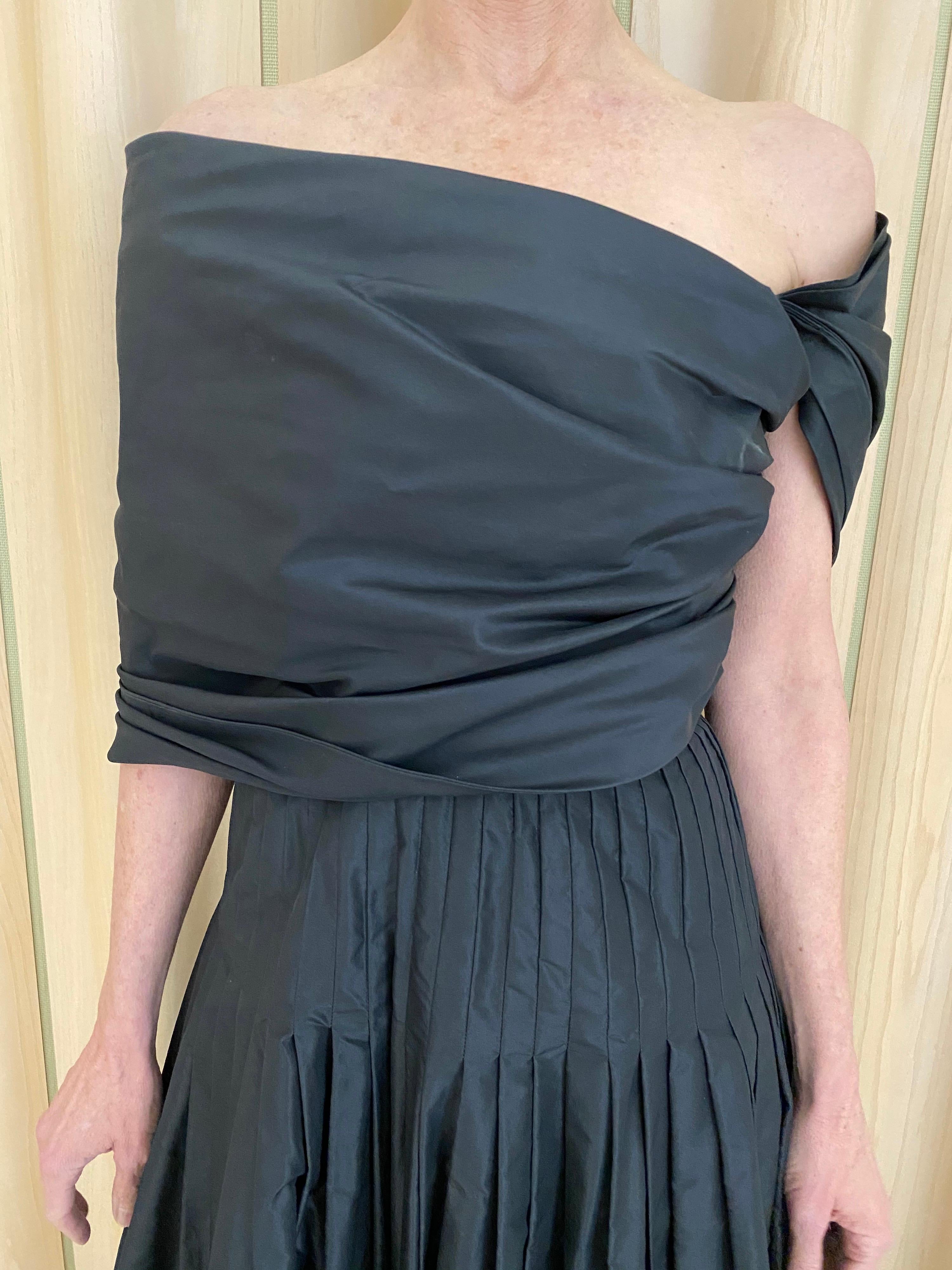 Weinlese  Bill Blass Schwarzes Tafetta-Kleid aus Seide 3