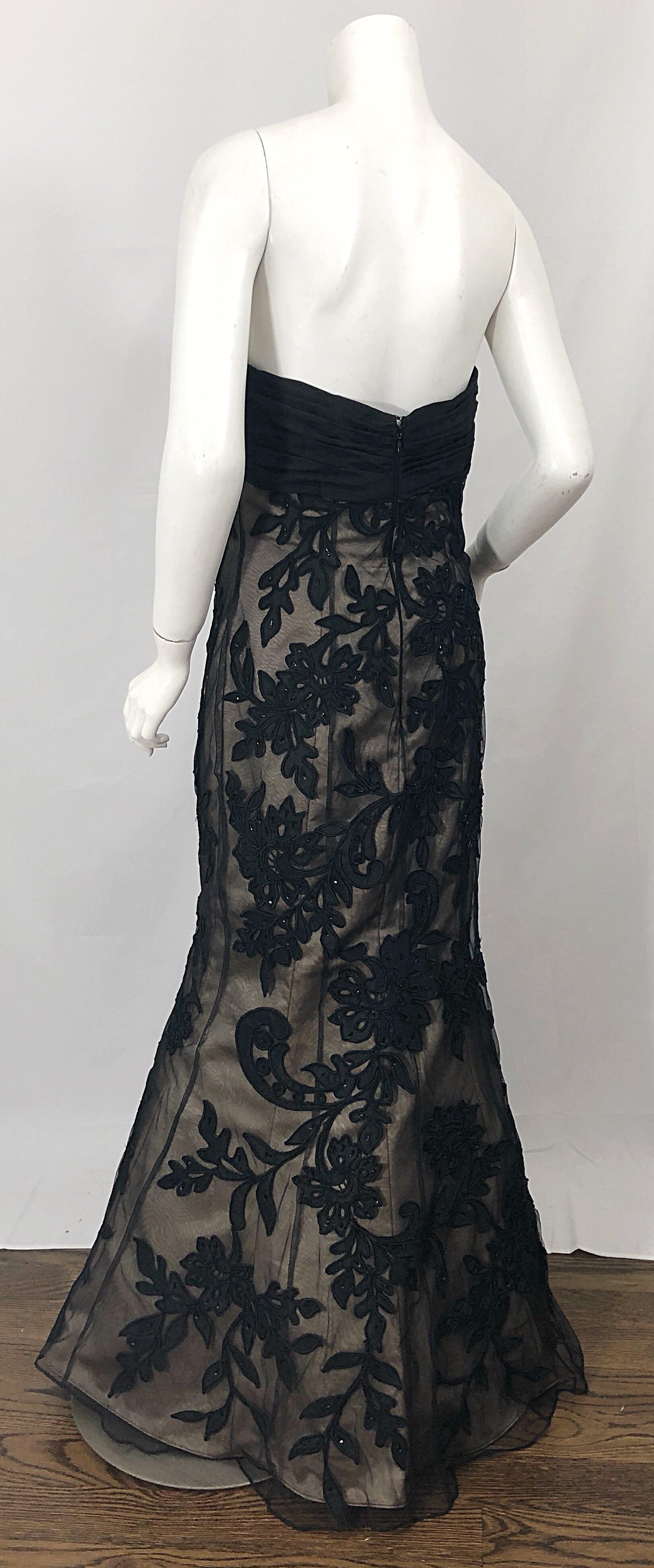 Vintage Bill Blass Couture Size 4 / 6 Black + Nude Beaded Strapless Mermaid Gown For Sale 4