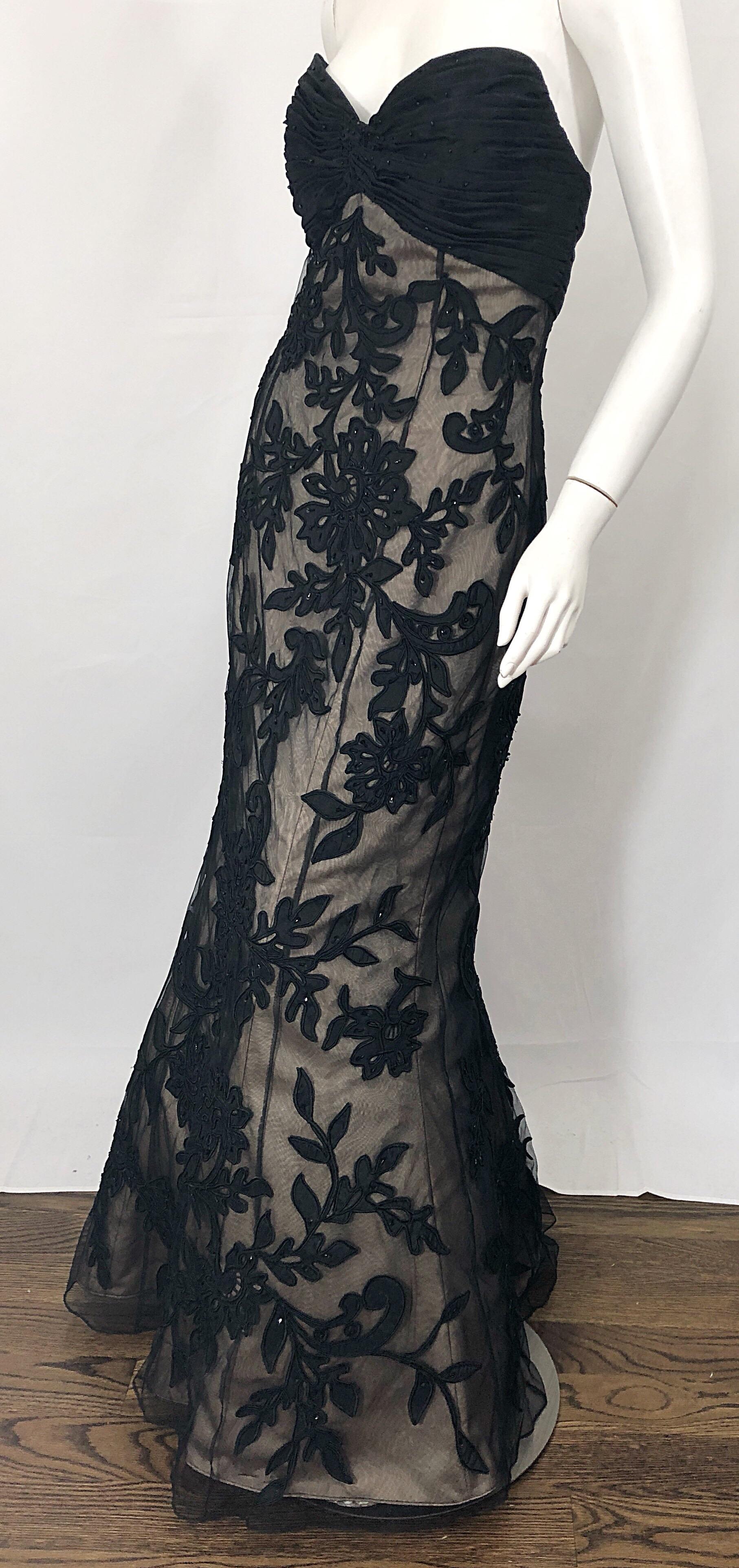 Vintage Bill Blass Couture Size 4 / 6 Black + Nude Beaded Strapless Mermaid Gown For Sale 2