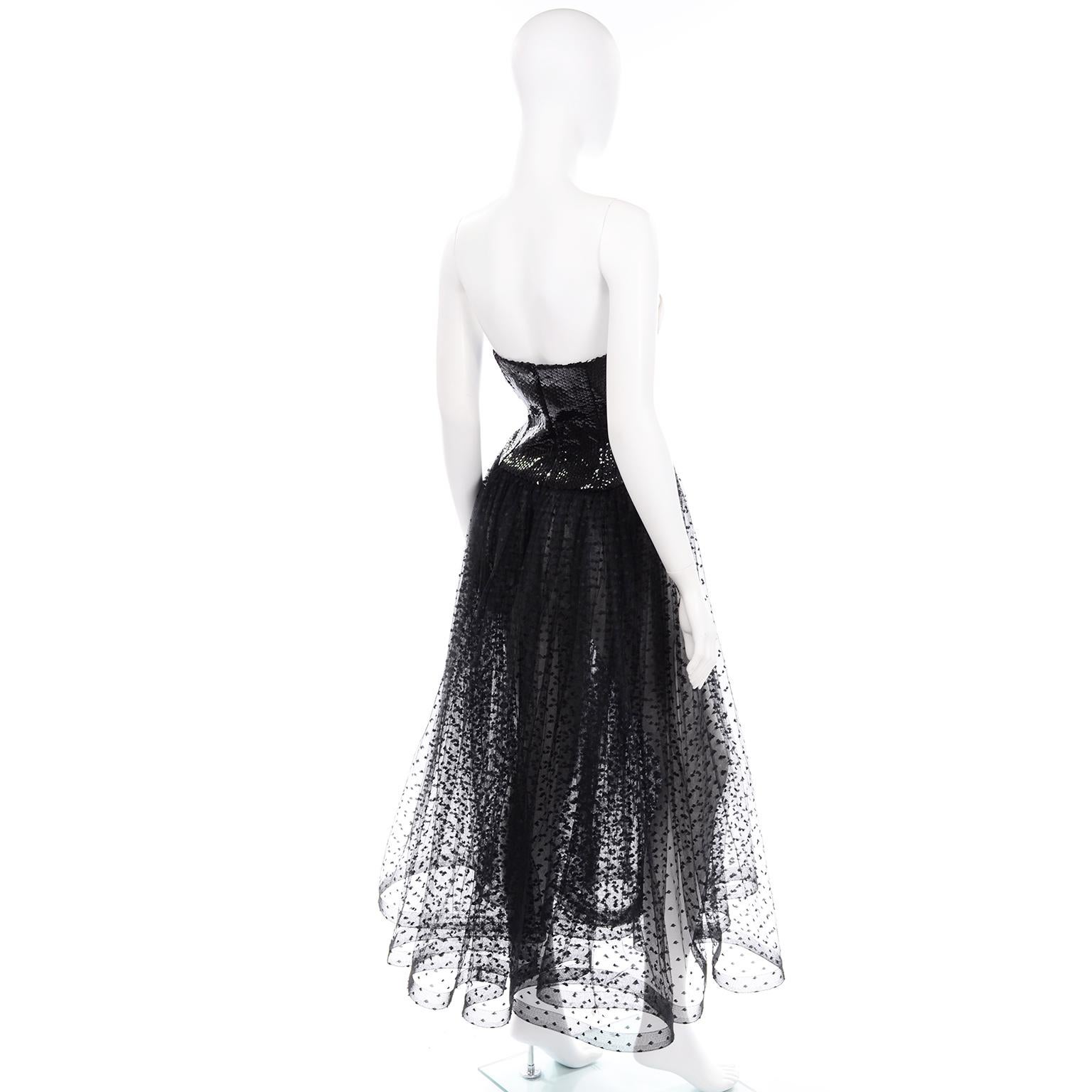 1991 Vintage Bill Blass Dress W Black & White Evening Dress w Tulle & Sequins In Good Condition In Portland, OR