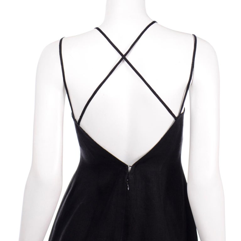 Vintage Bill Blass Linen Little Black Evening Dress W Cutout Neckline & Low Back For Sale 3