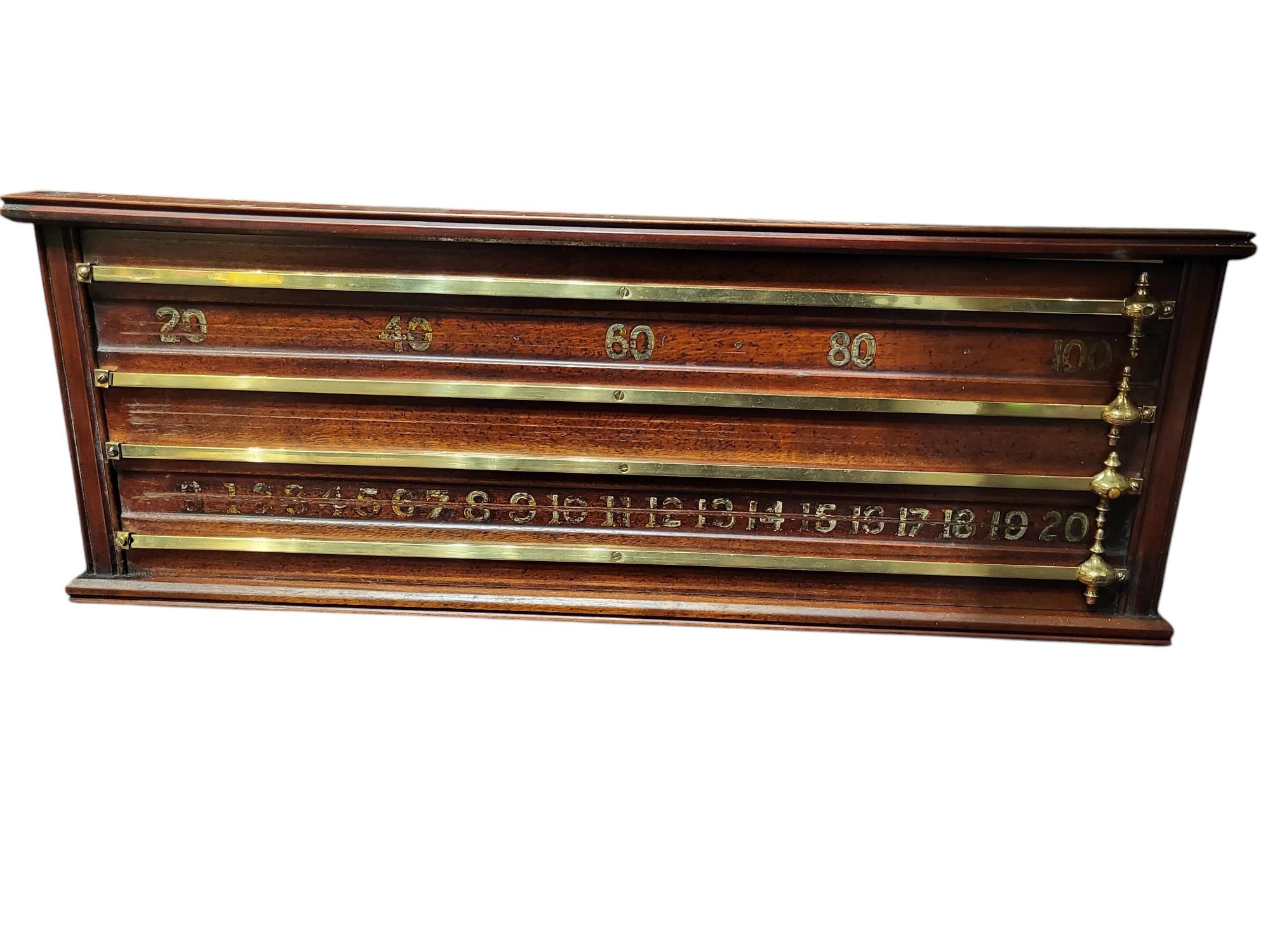 Billiard- Score Board im Vintage-Stil (Englisch) im Angebot