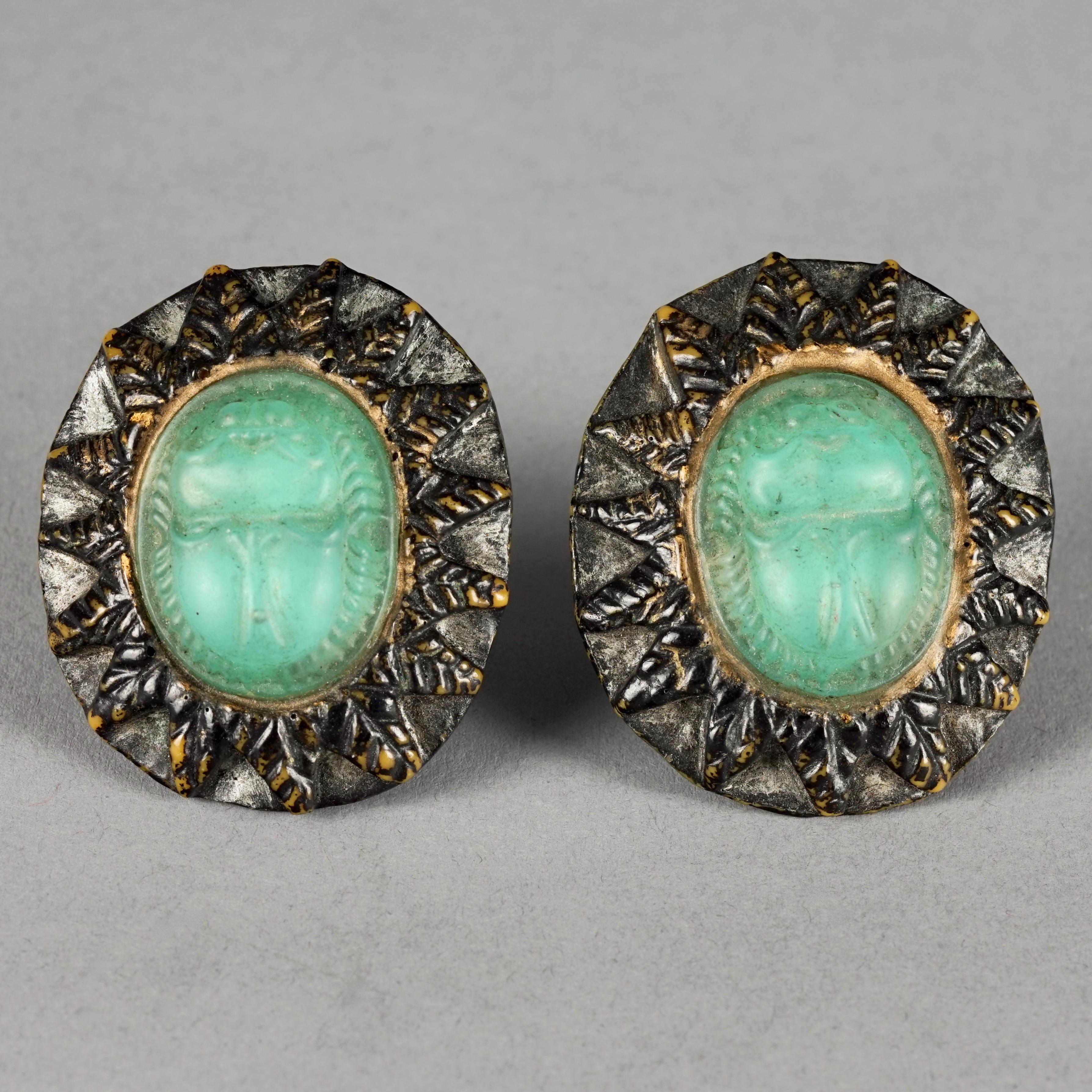 Vintage BILLY BOY SURREAL Bijoux Egyptian Revival Scarab Earrings In Good Condition For Sale In Kingersheim, Alsace