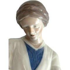 Vintage Bing & Grondahl Porcelain “Mother & Child” Figurine ~ Denmark #1642