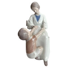 Vintage Bing & Grondahl Porcelain “Mother & Child” Figurine ~ Denmark #1642