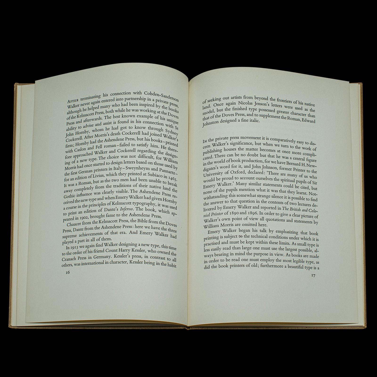 Milieu du XXe siècle Biographie de Sir Emery Walker, danoise, édition limitée, langue anglaise en vente