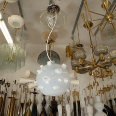 Vintage-Anhänger aus mundgeblasenem Opalglas im Biomorph-Stil, „Caldera“