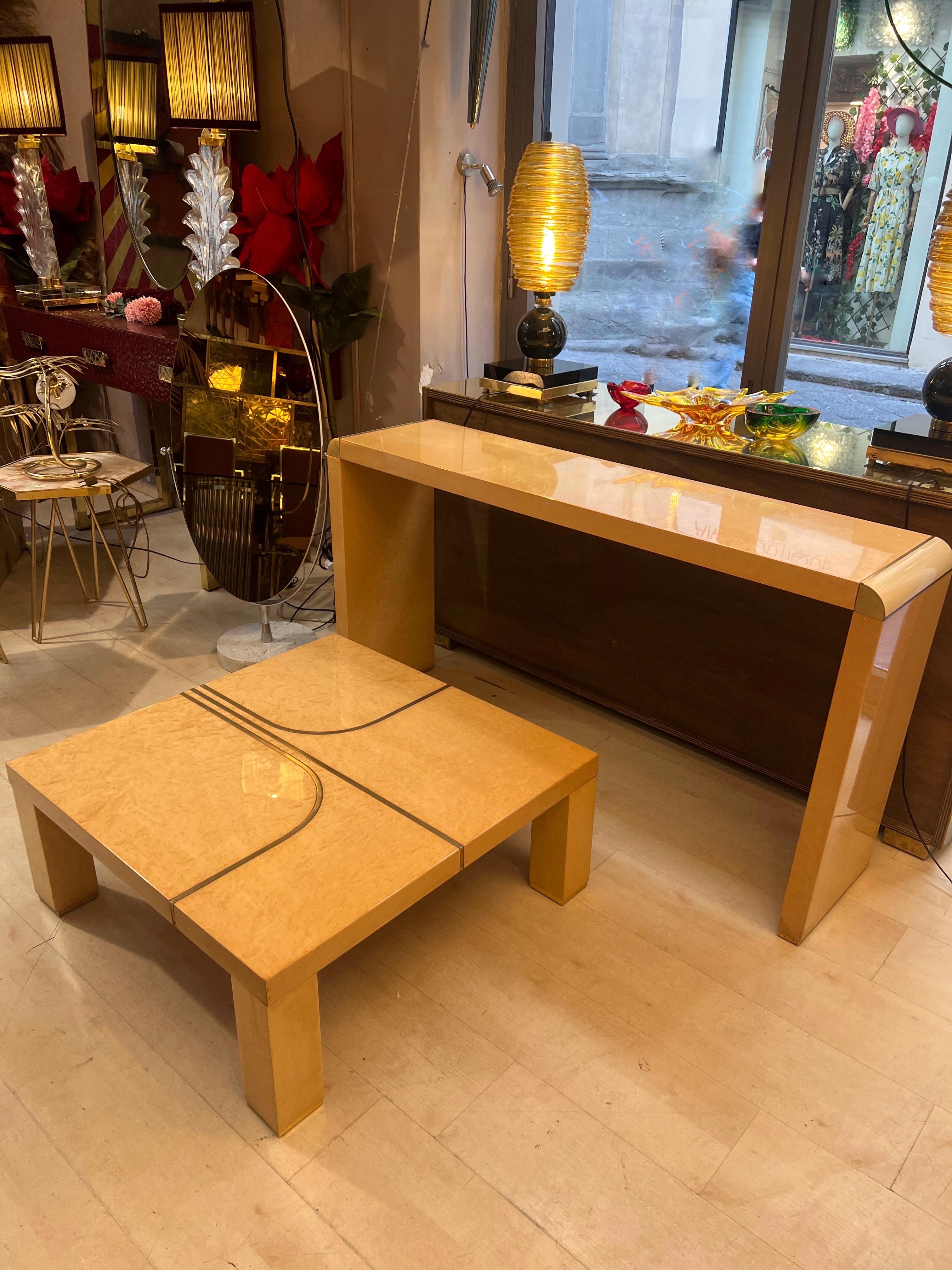 Console vintage in radica di betulla con intarsi in ottone, 1970 in vendita 10