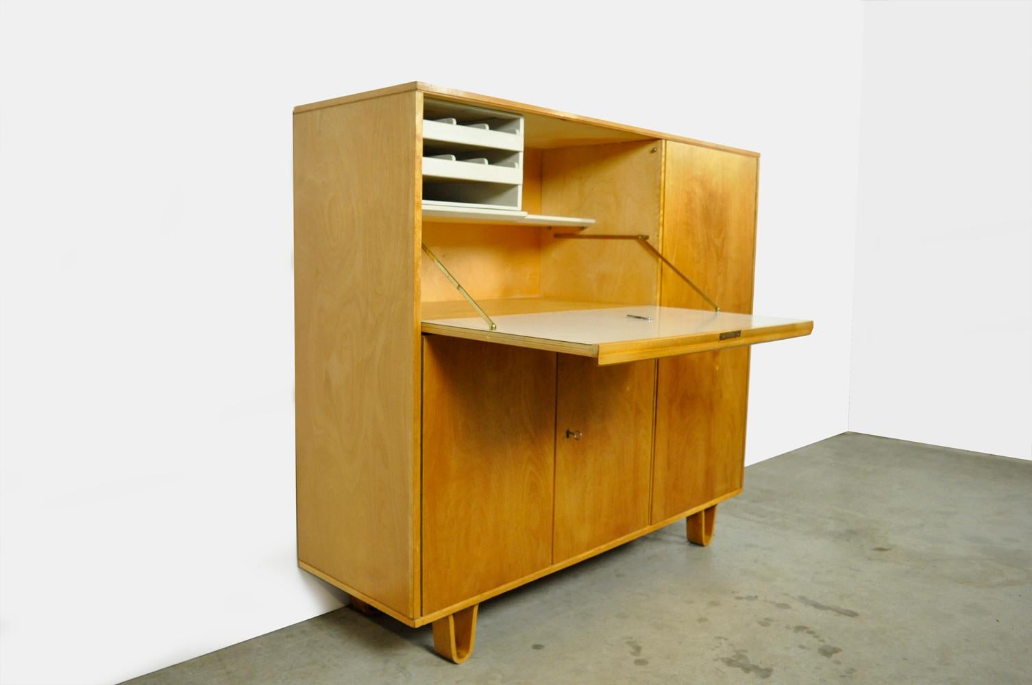Vintage birch series sideboard–secretaire CB01 by Cees Braakman for Pastoe, 50s In Good Condition For Sale In Denventer, NL