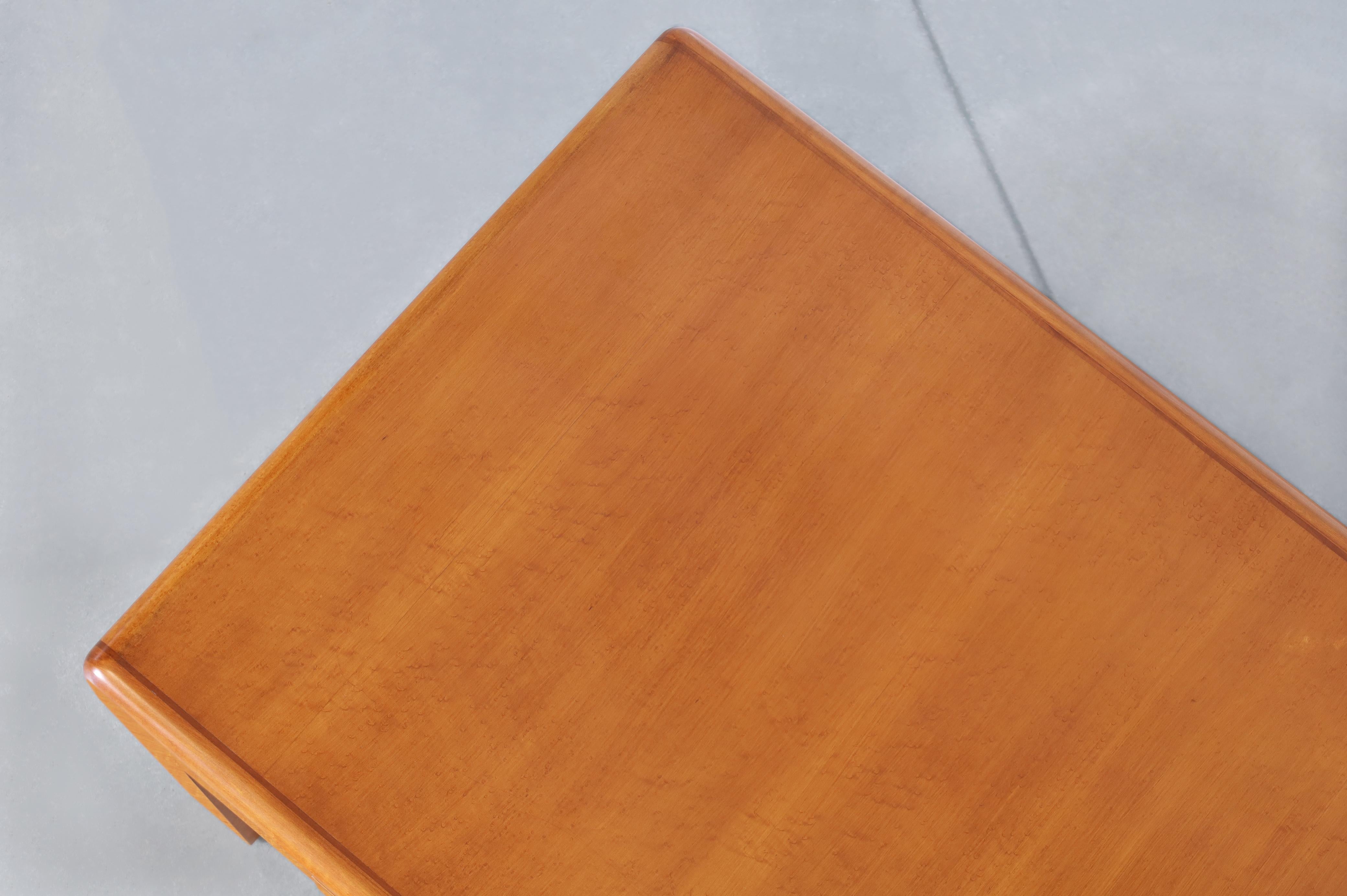 Vintage Bird’s Eye Maple “Waterfall” Executive Desk For Sale 5