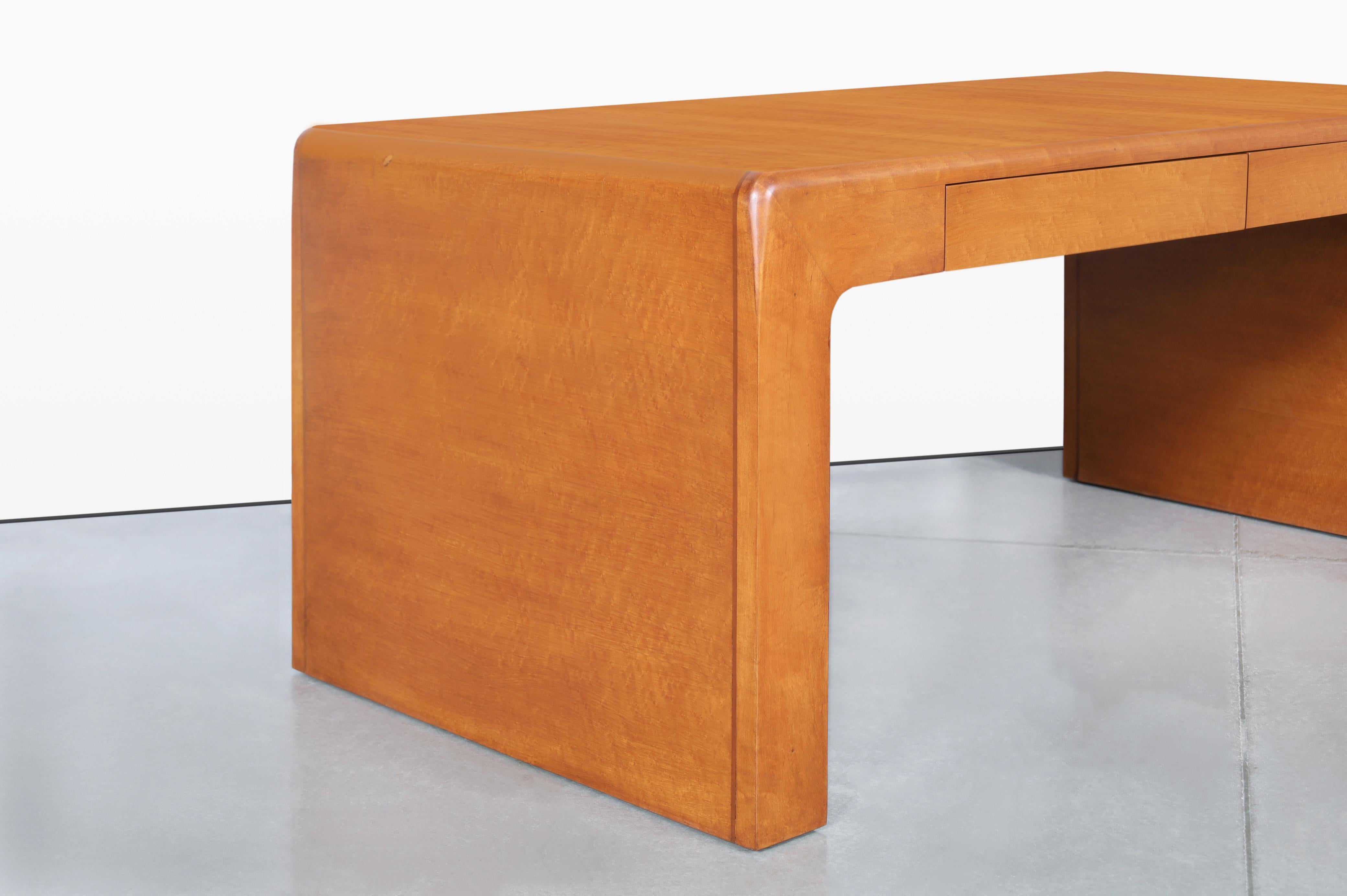 Vintage Bird’s Eye Maple “Waterfall” Executive Desk In Good Condition For Sale In North Hollywood, CA