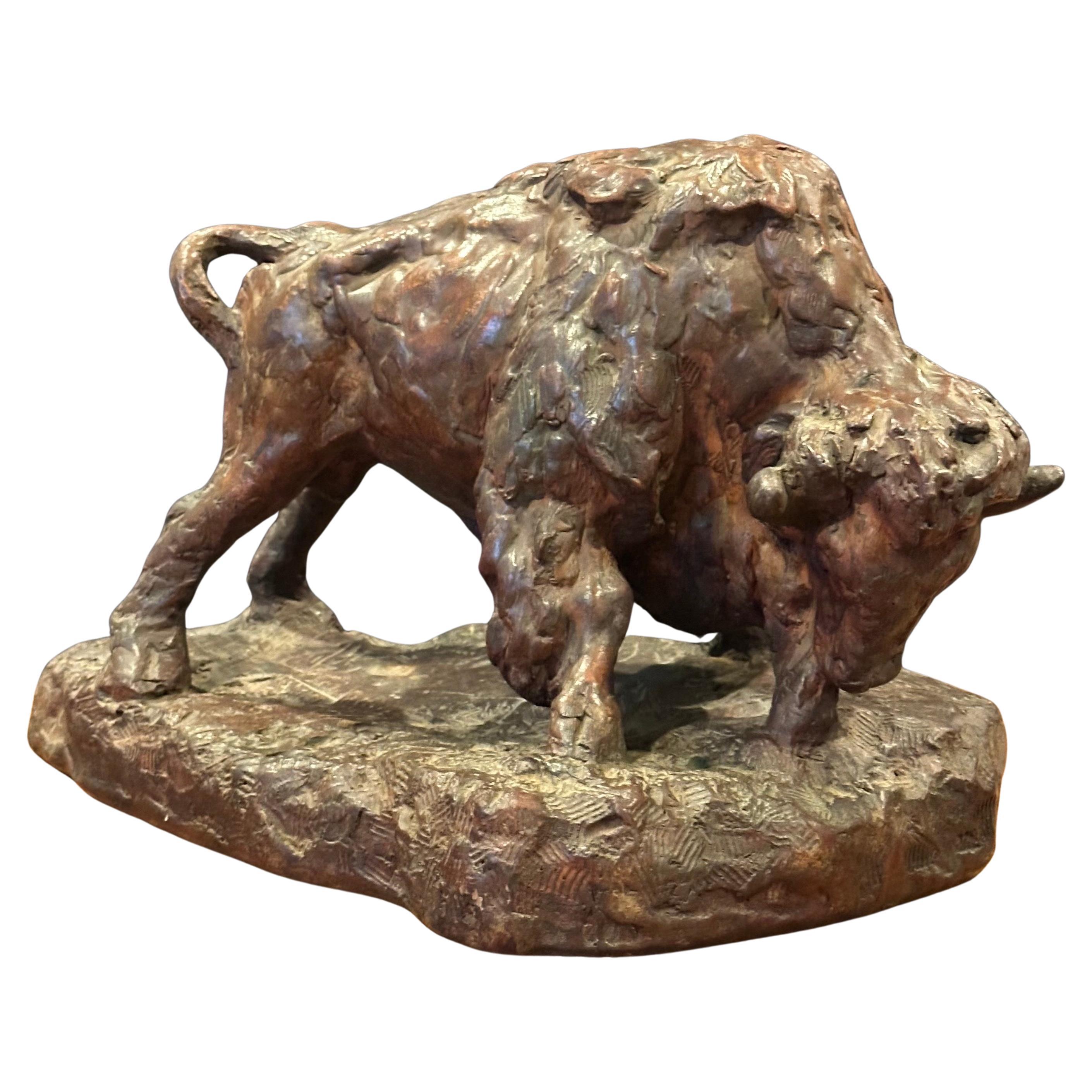 Bisonte Vintage /  Escultura de búfalo al estilo de Attila Tivadar en venta