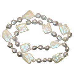 Collana di perle Biwa e perle barocche vintage