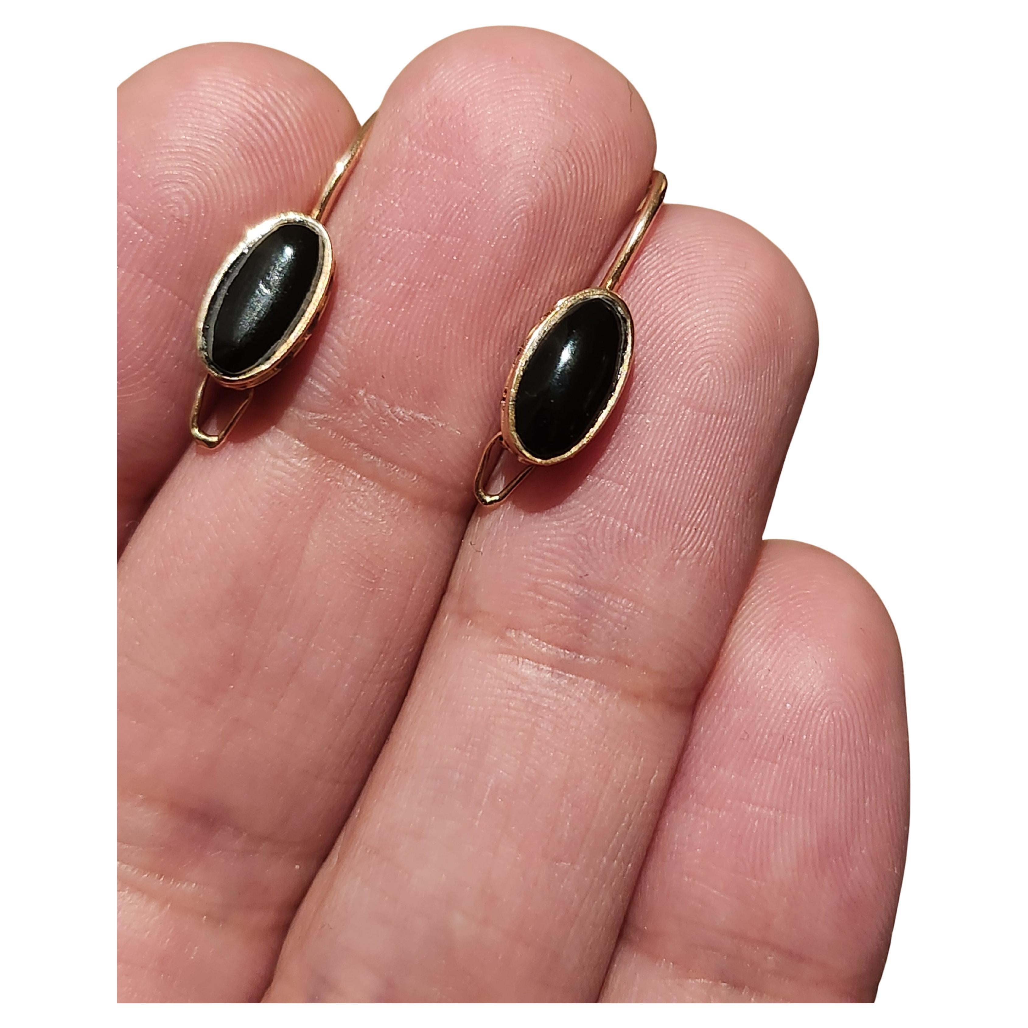 Vintage Schwarz Agat Gold Ohrringe im Zustand „Gut“ im Angebot in Cairo, EG