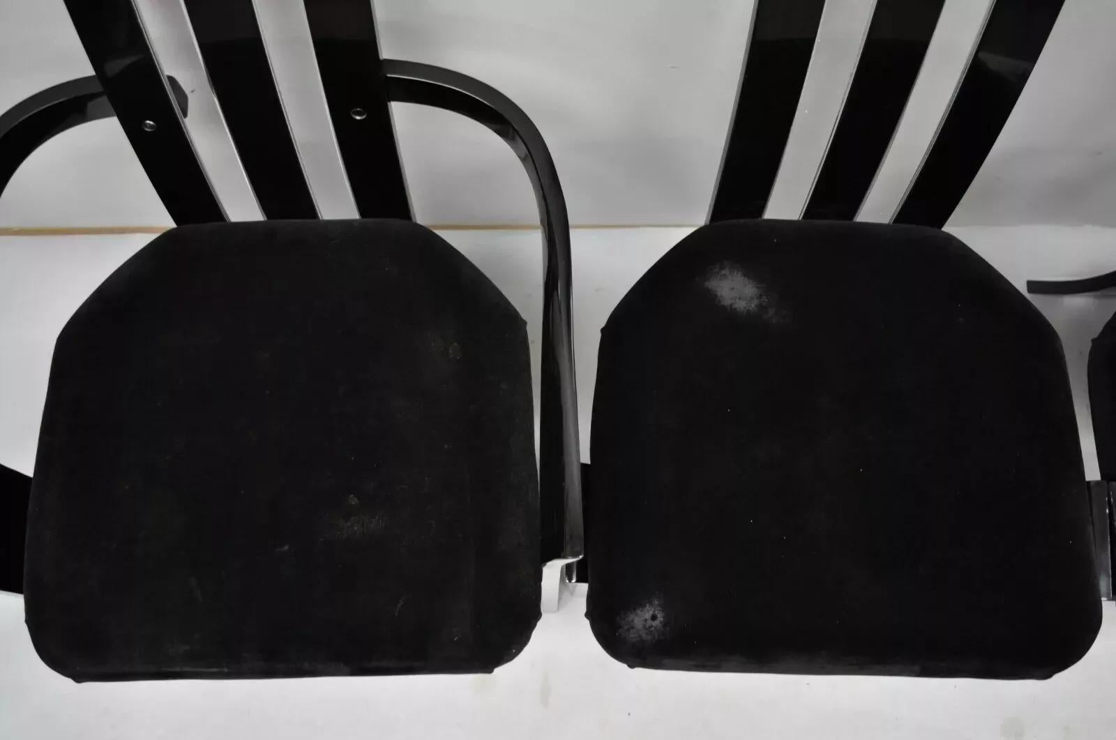 XX secolo Sedie da pranzo scultoree vintage con schienale alto in lucite nera e trasparente - Set di 4 in vendita