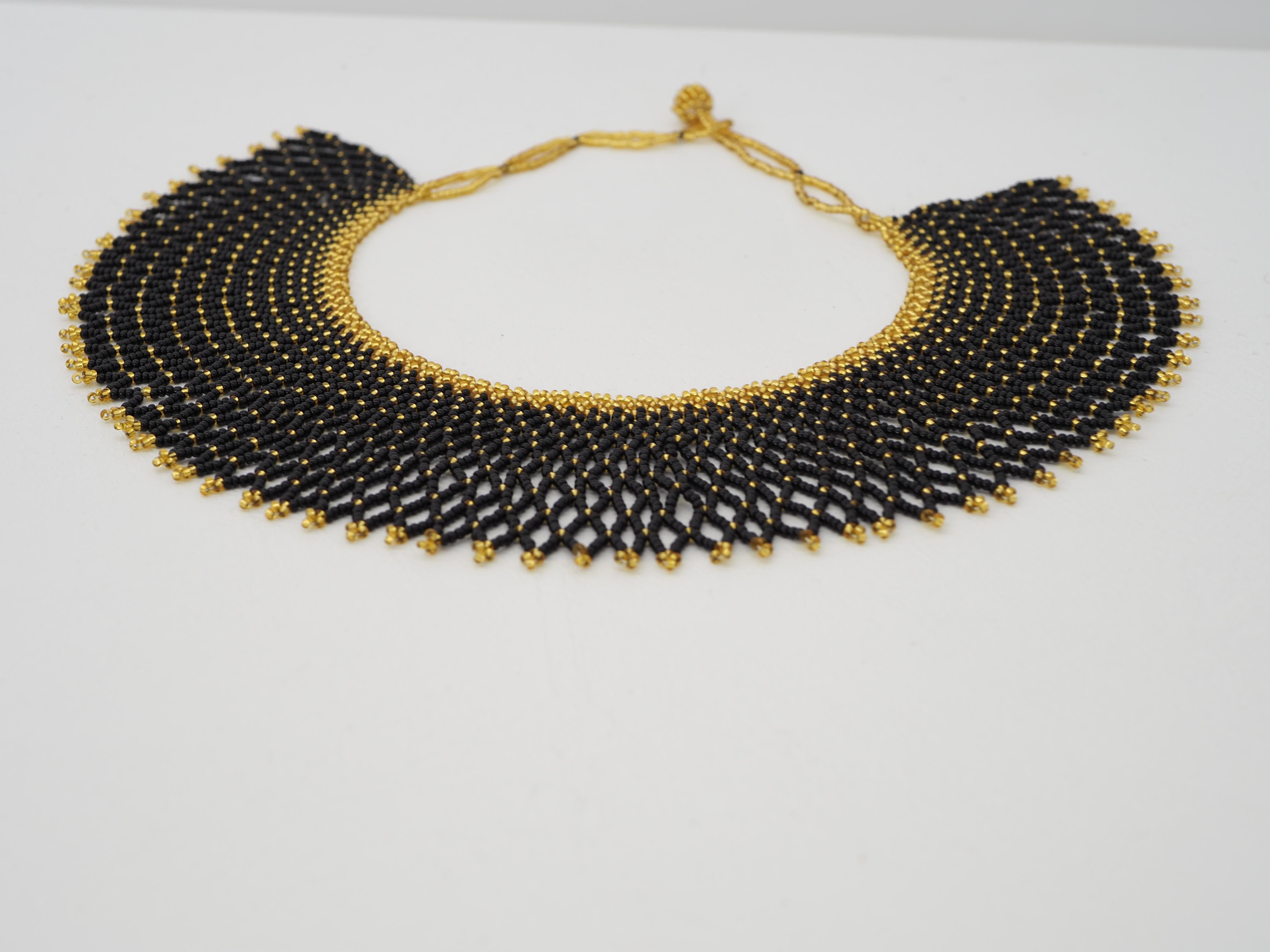 Vintage Black and gold tone beads necklace 2