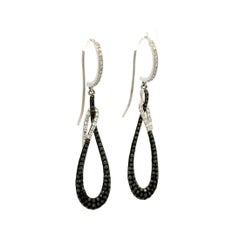 Pendientes vintage de oro blanco con pavé de diamantes en negro y blanco