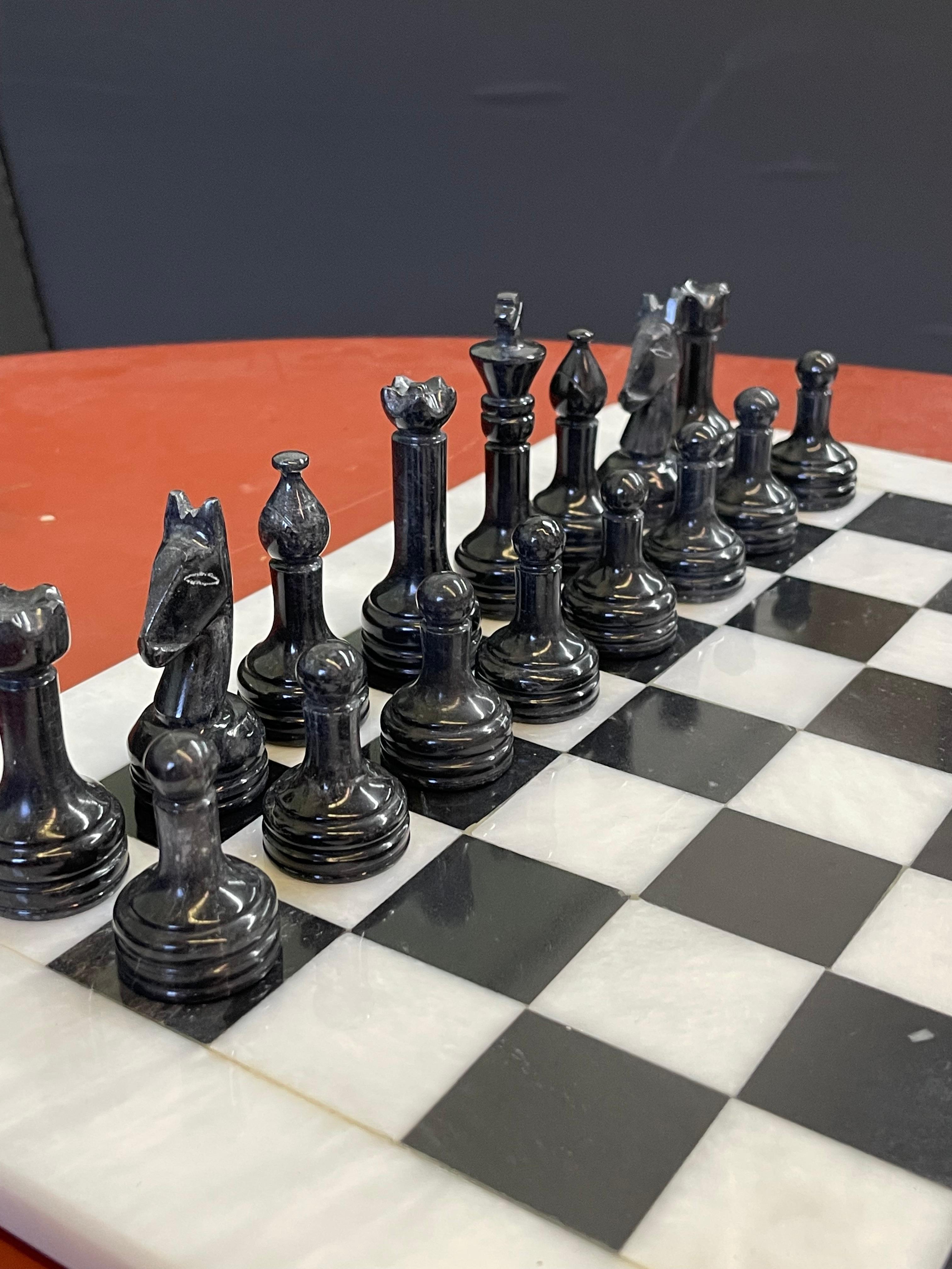 Vintage Black and White Marble Chess Set In Good Condition In Atlanta, GA