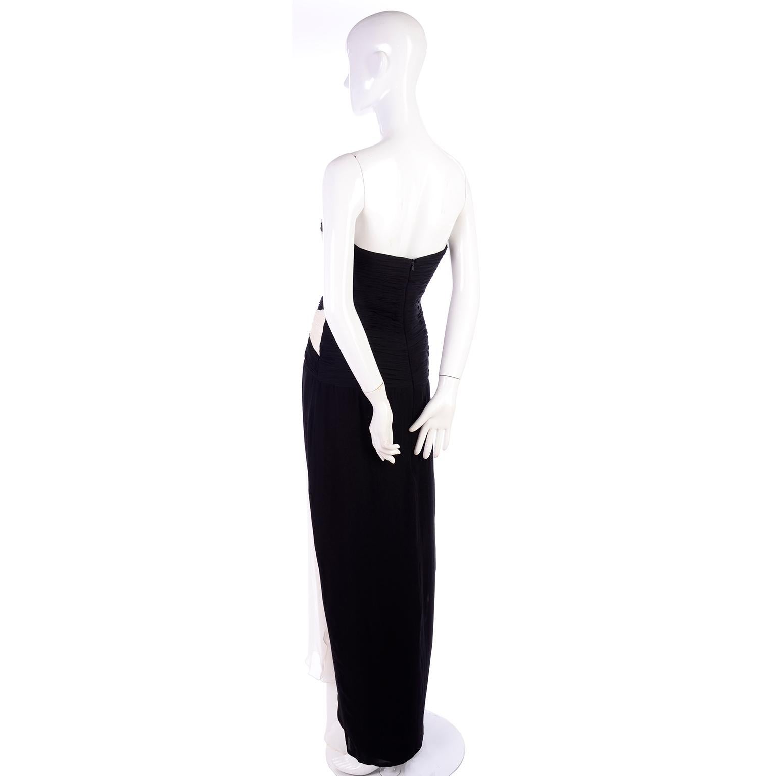 Schwarzes und weißes trägerloses Vintage-Abendkleid aus Seidenchiffon 1