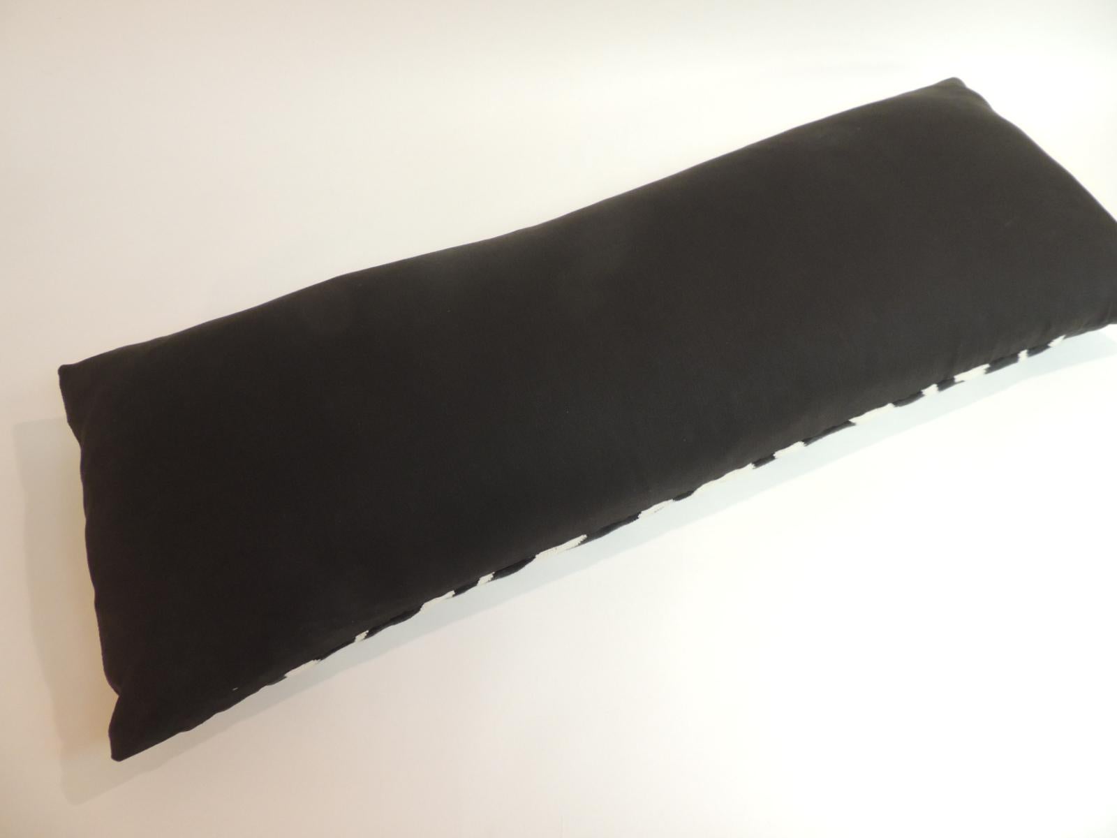 Fait main Oreiller décoratif en forme de traversin avec un motif zébré noir et blanc