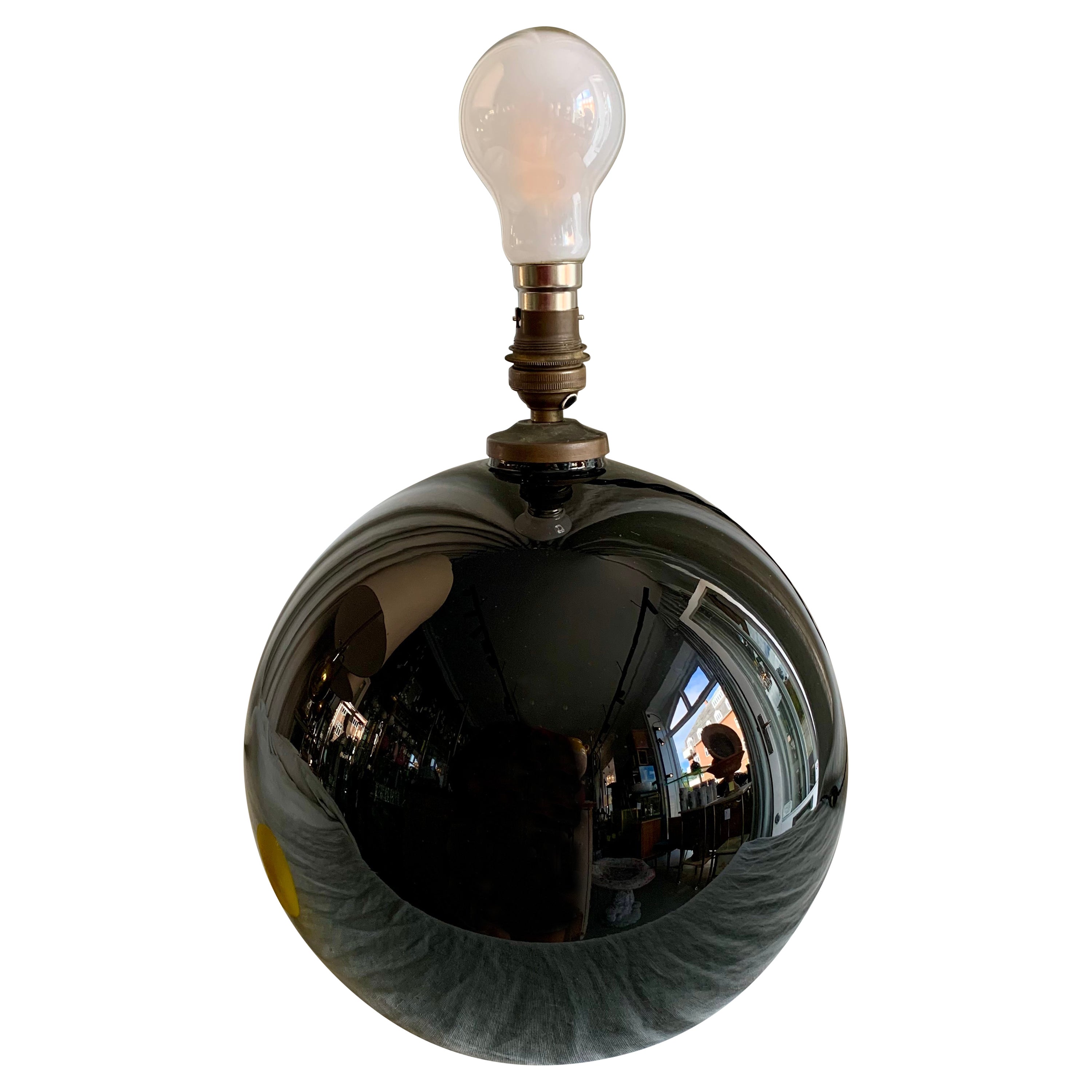 Lampe Vintage Art Deco Noir en Verre Opale en vente