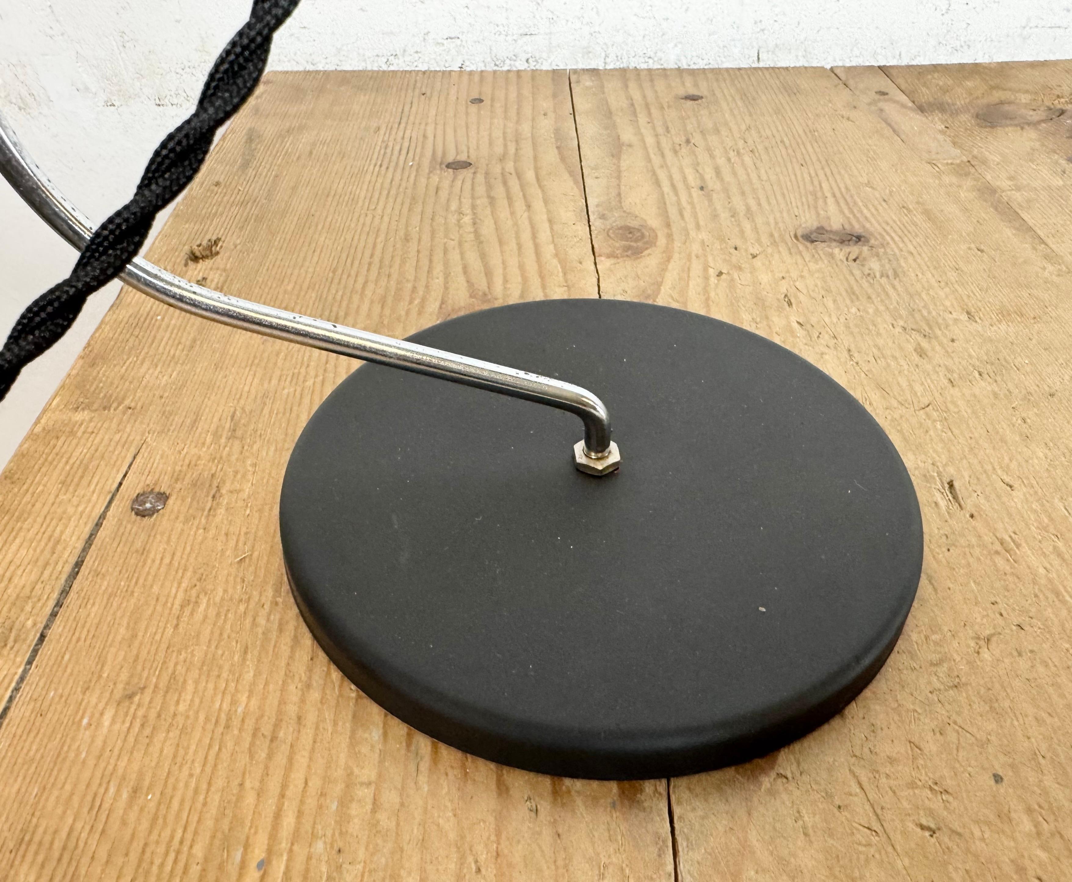 Lampe à poser vintage en bakélite noire, 1970 en vente 3