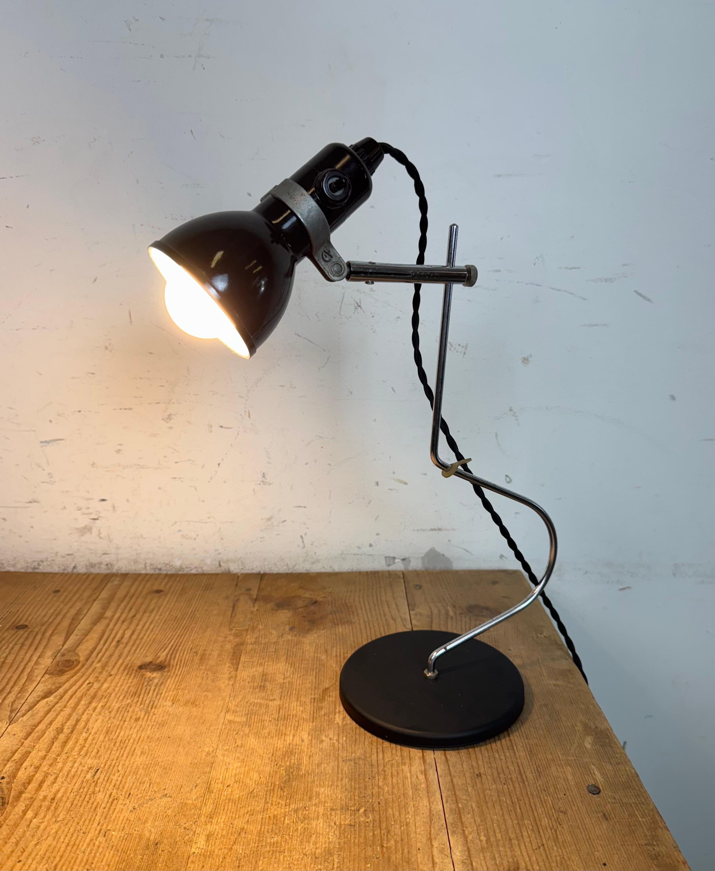 Lampe à poser vintage en bakélite noire, 1970 en vente 5