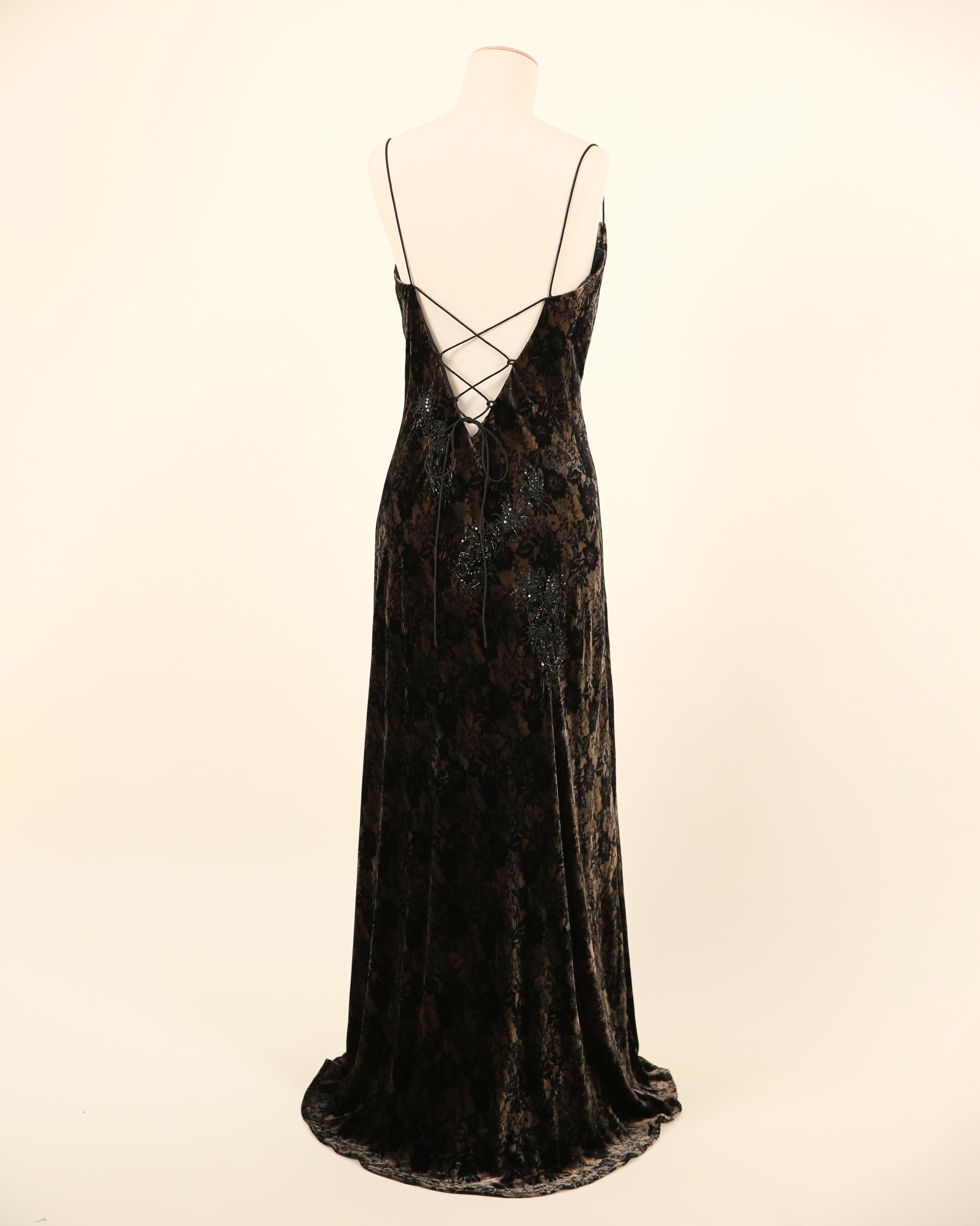 Vintage black brown floral velvet beaded backless bias slip dress gown M - L For Sale 4