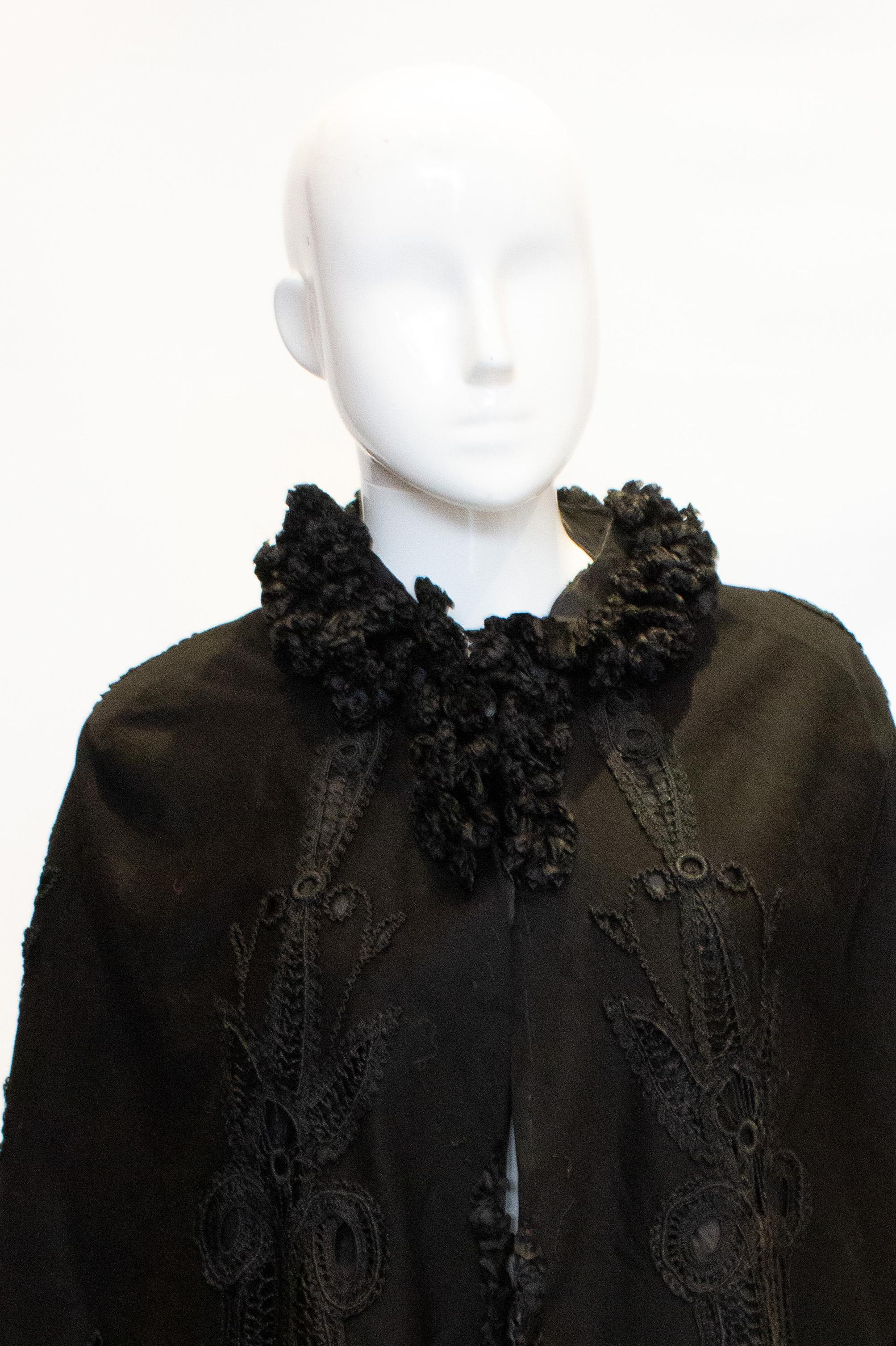 Vintage Black Cape with Embroidery Detail For Sale 2