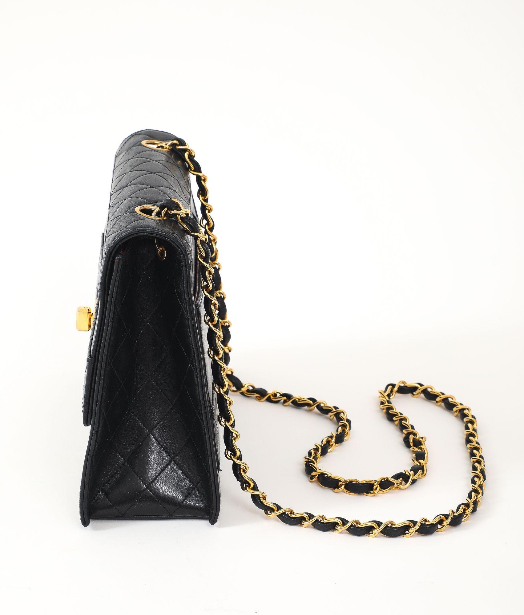 Vintage Black Chanel Bag In Good Condition For Sale In New York, NY