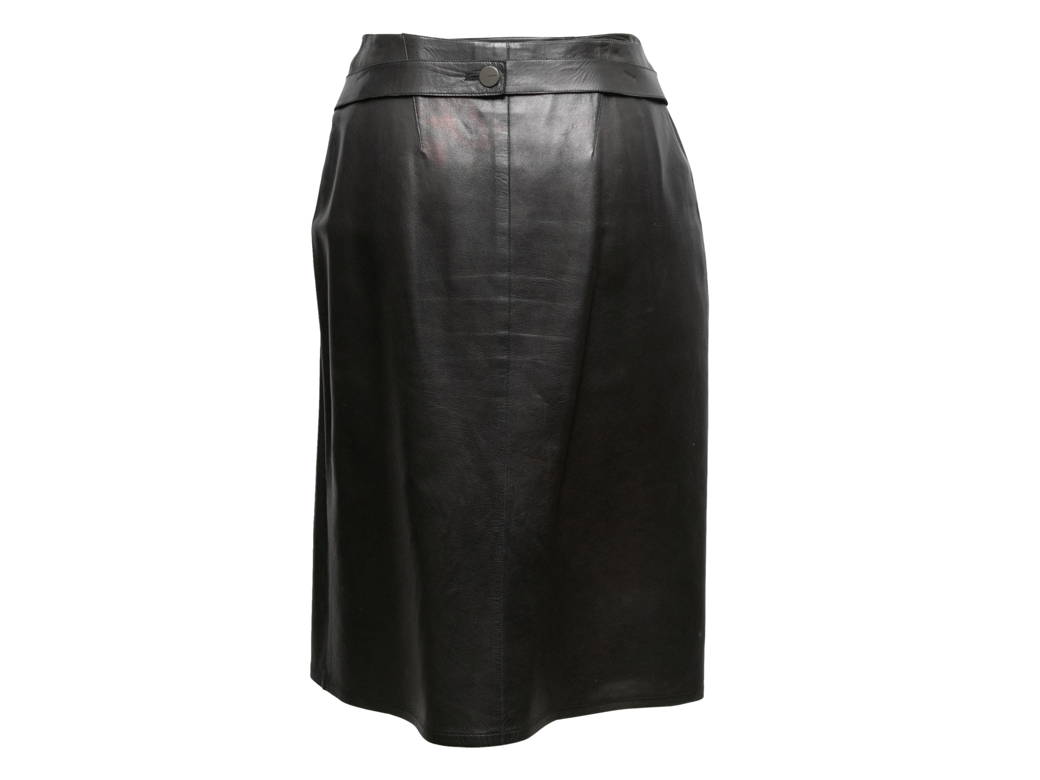 Vintage Black Chanel Fall/Winter 1999 Leather Wrap Skirt Size FR 38 In Good Condition In New York, NY
