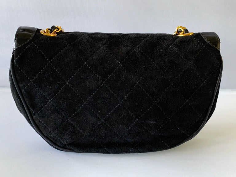 Vintage Black Chanel Quilted Gilt Gripoix Cross-body Handbag For Sale 2