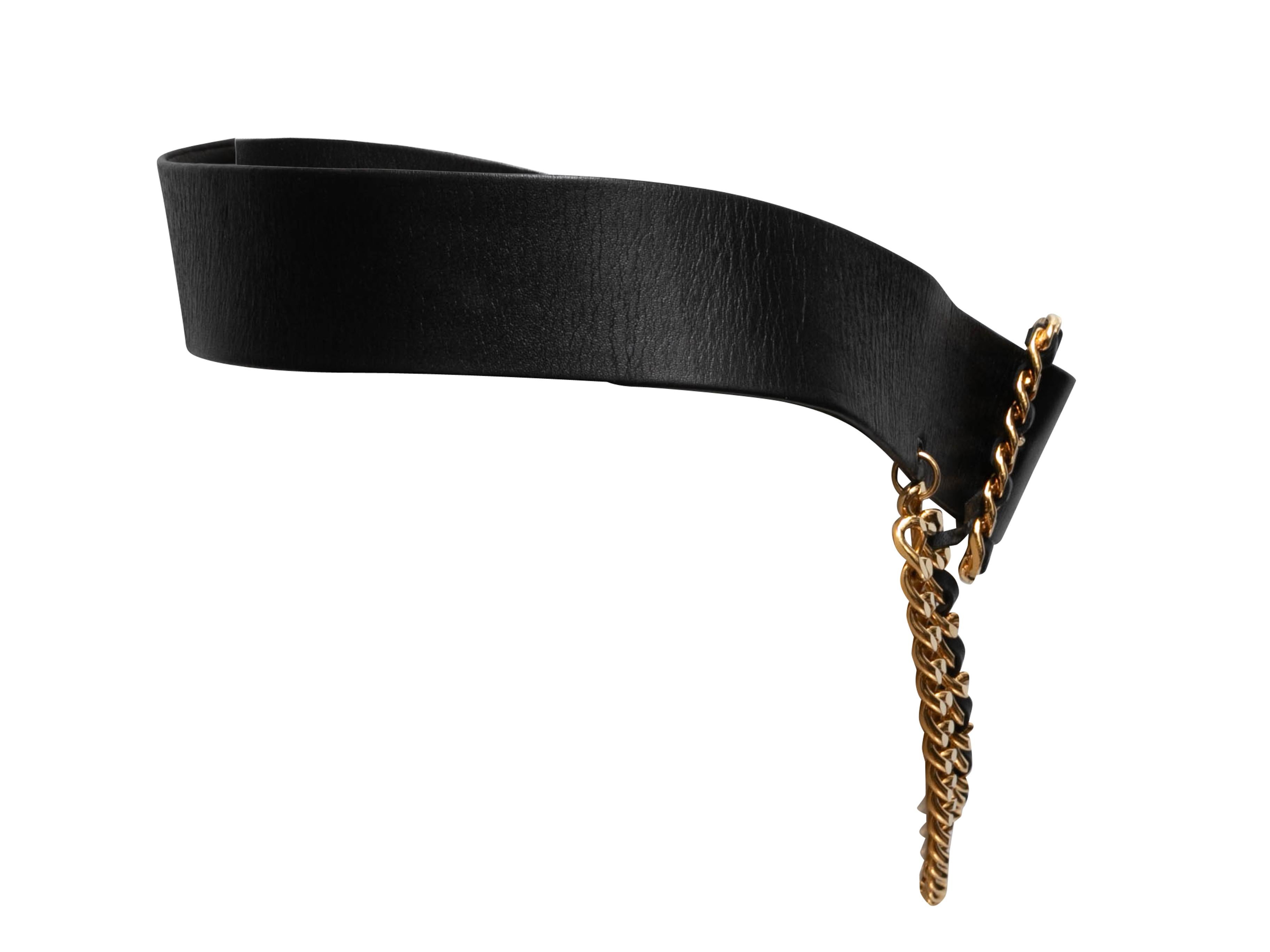 Women's Vintage Black Chanel Spring/Summer 1993 Leather & Chain-Link Belt Size US S For Sale