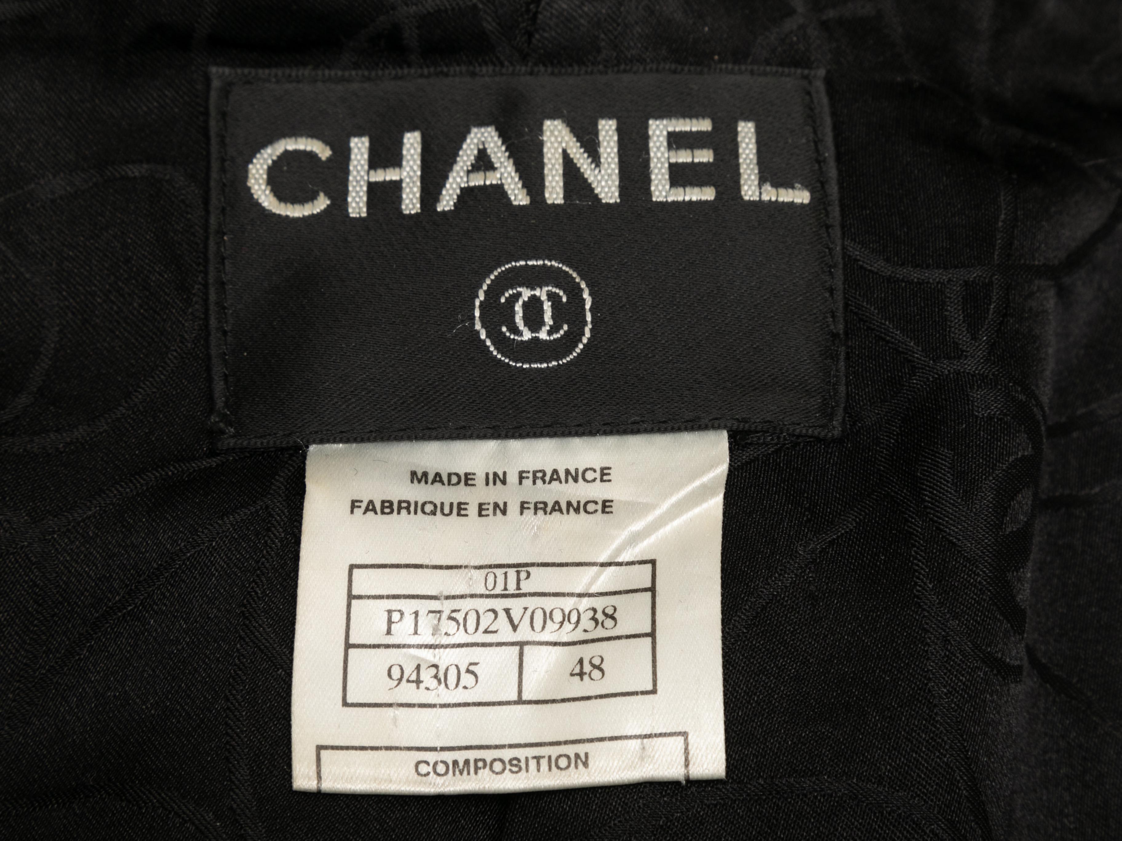 Vintage Black Chanel Spring/Summer 2001 Wool Jacket Size FR 48 For Sale 1