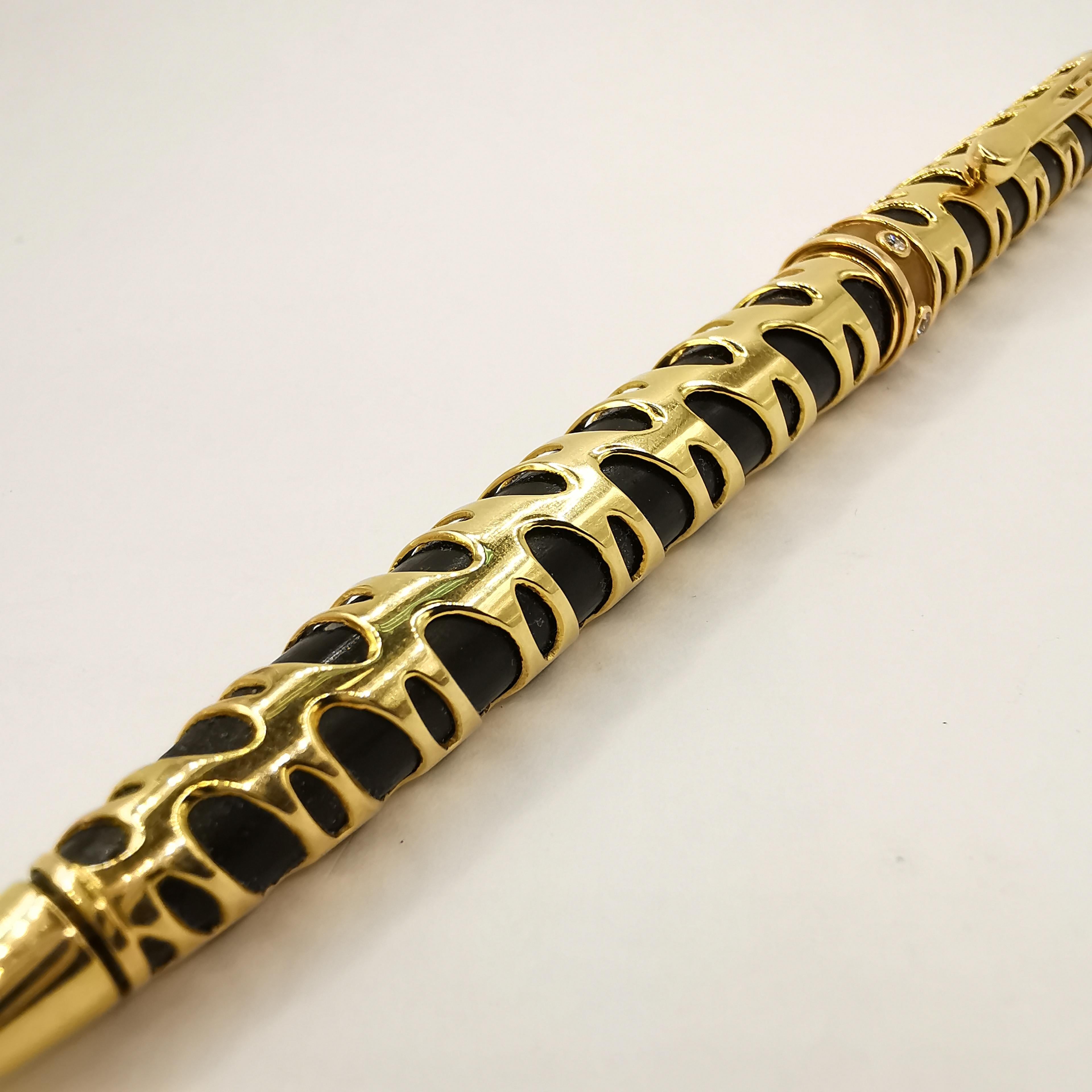 Taille ronde Vintage - Boîte à stylo bal en or jaune 18 carats avec diamants de couleur noire en vente