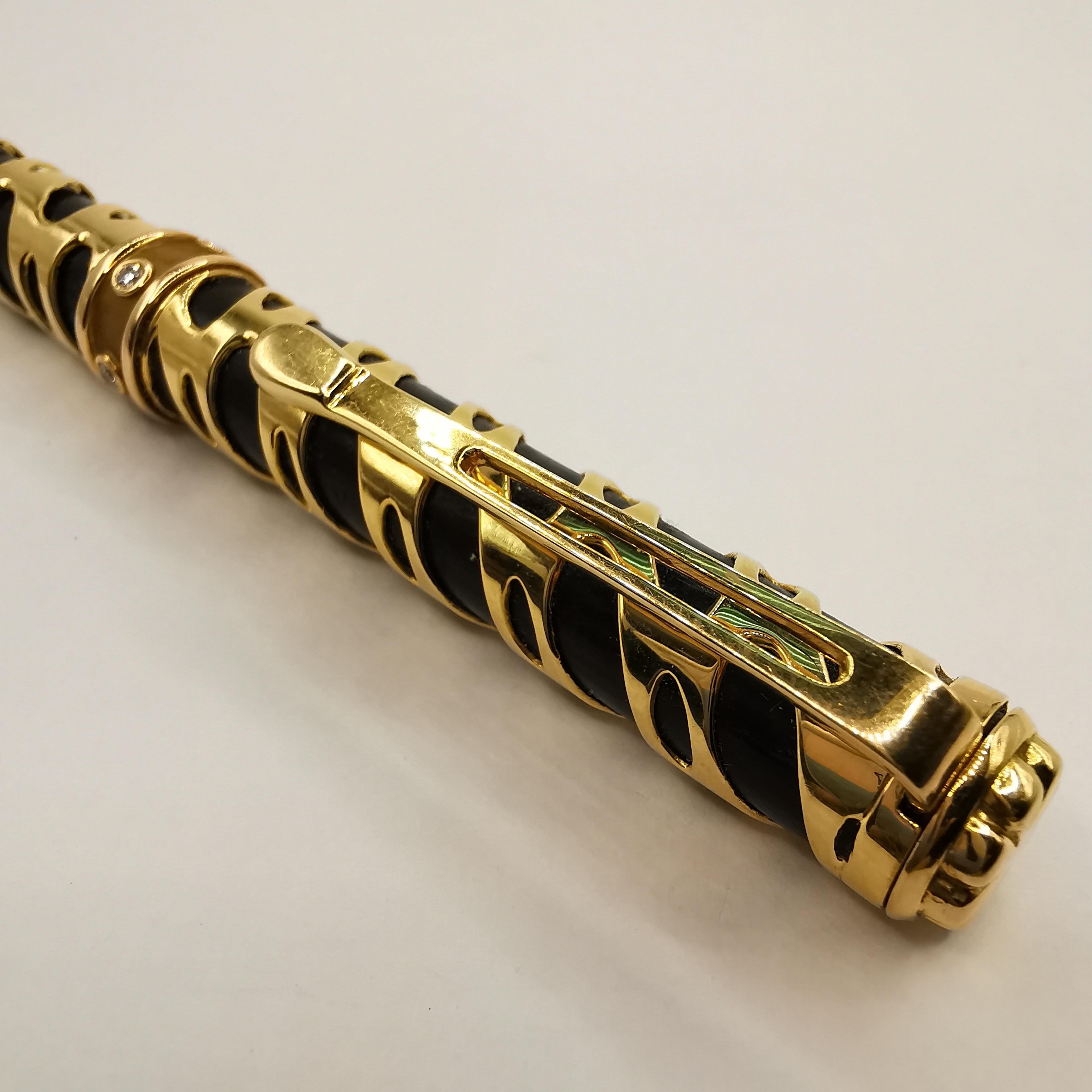 Women's or Men's Vintage Black Colored Diamond 18k Yellow Gold Ball Pen Sandalwood Box Set For Sale