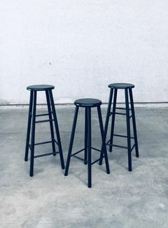 Tabourets à piédestaux noirs ébénisés, France, années 1960